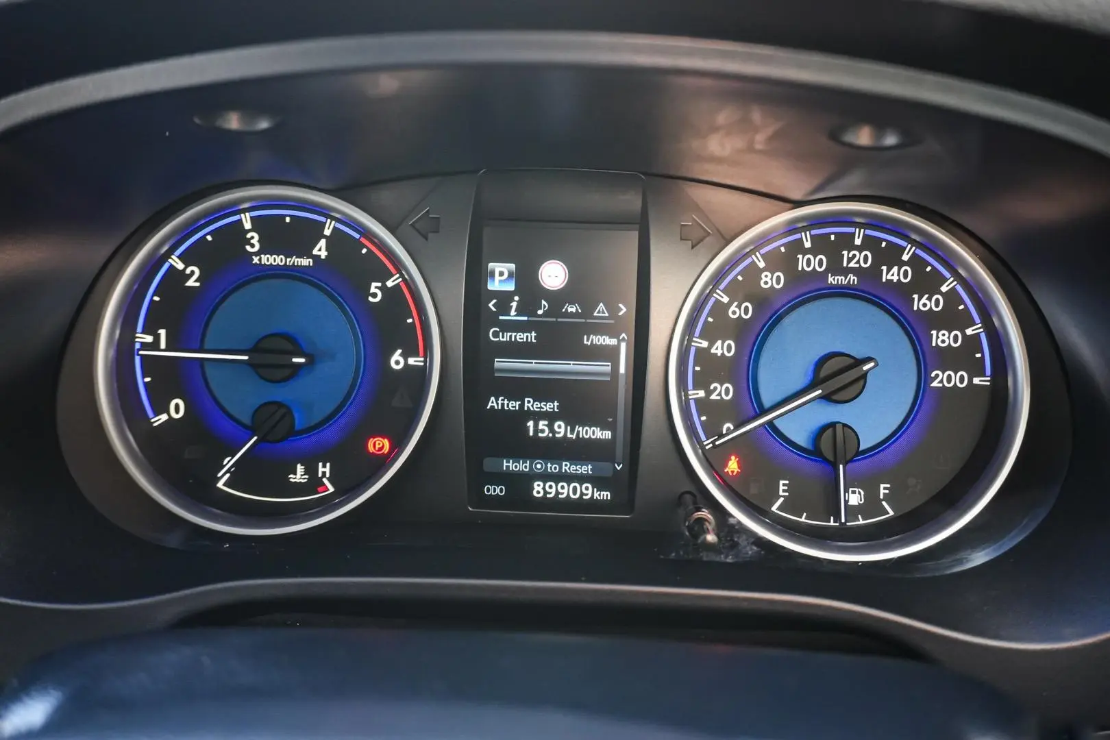 2019 Toyota Hilux Gallery Image 19