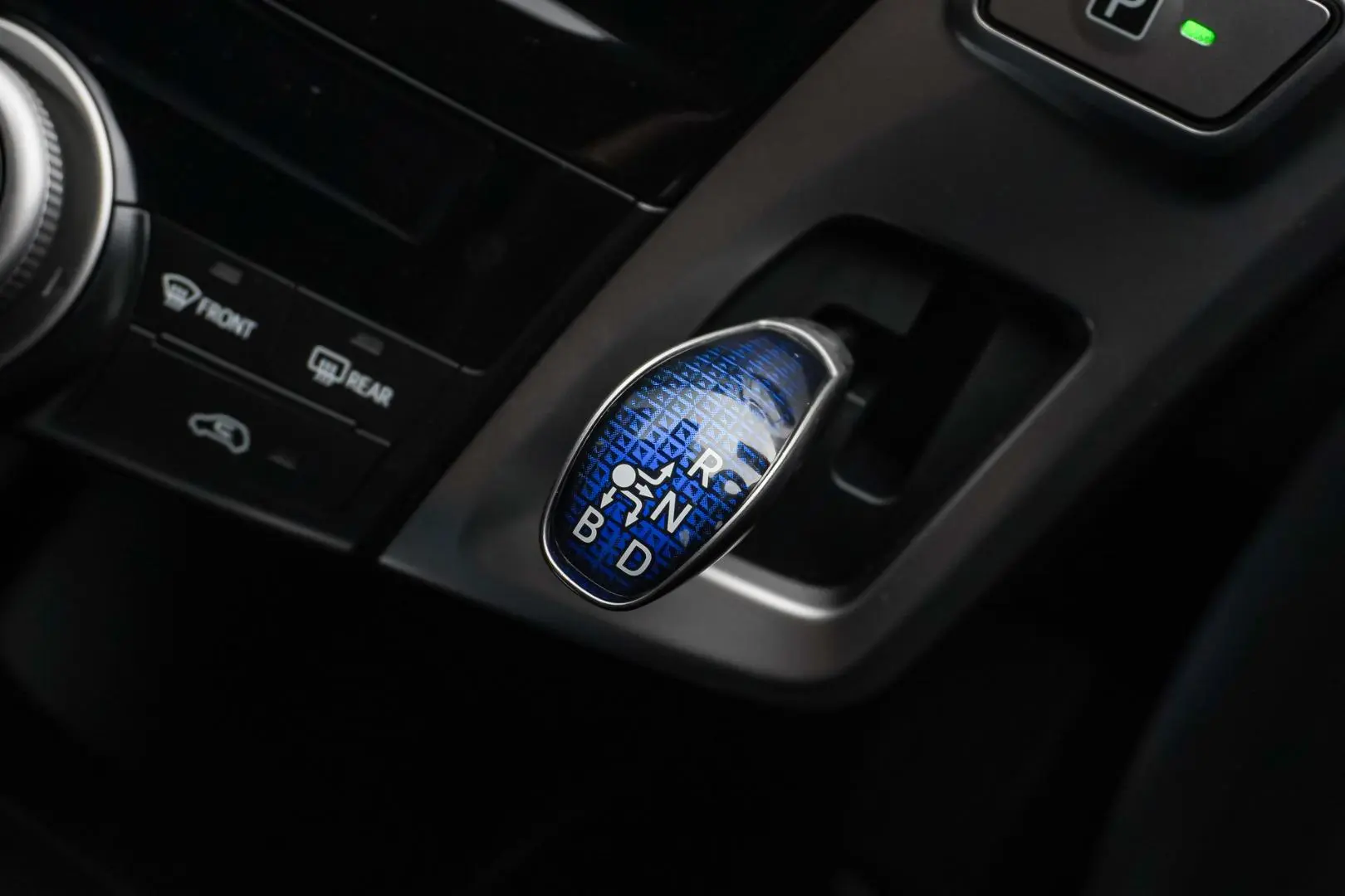 2019 Toyota Prius V Gallery Image 19
