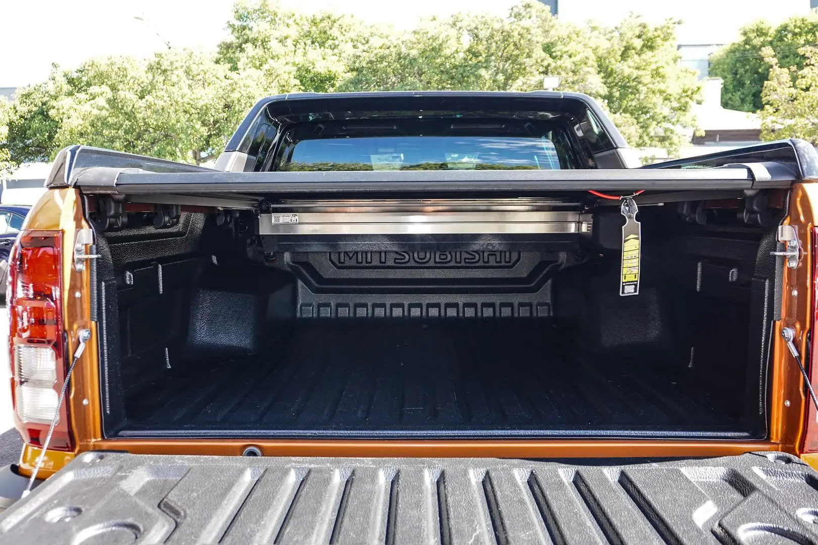 2024 Mitsubishi Triton Gallery Image 9