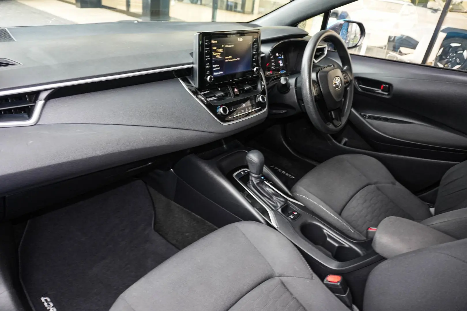 2022 Toyota Corolla Gallery Image 11