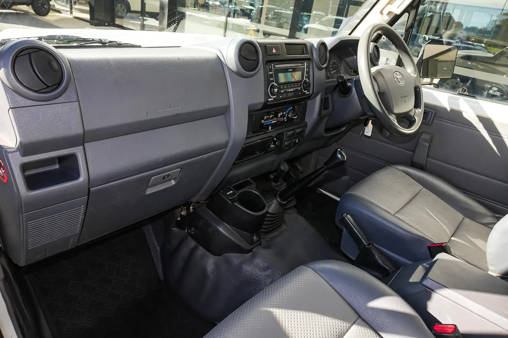 2019 Toyota Landcruiser Gallery Image 8