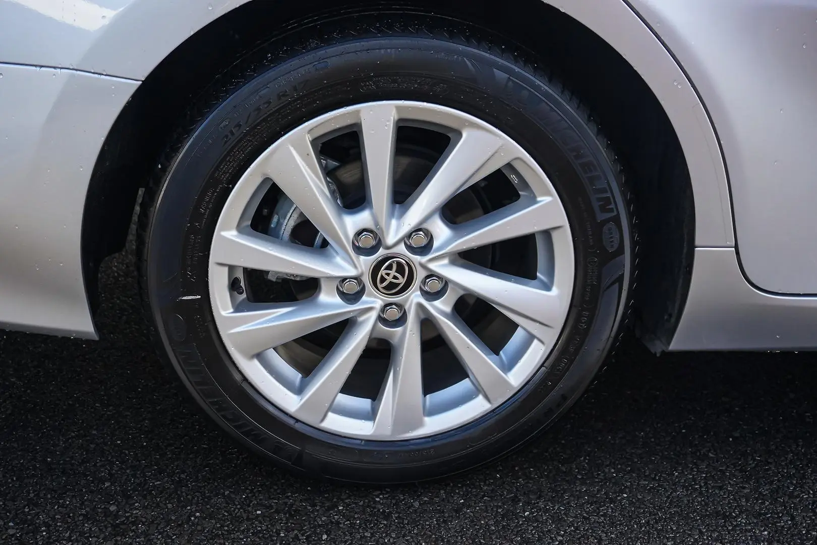 2023 Toyota Camry Gallery Image 12