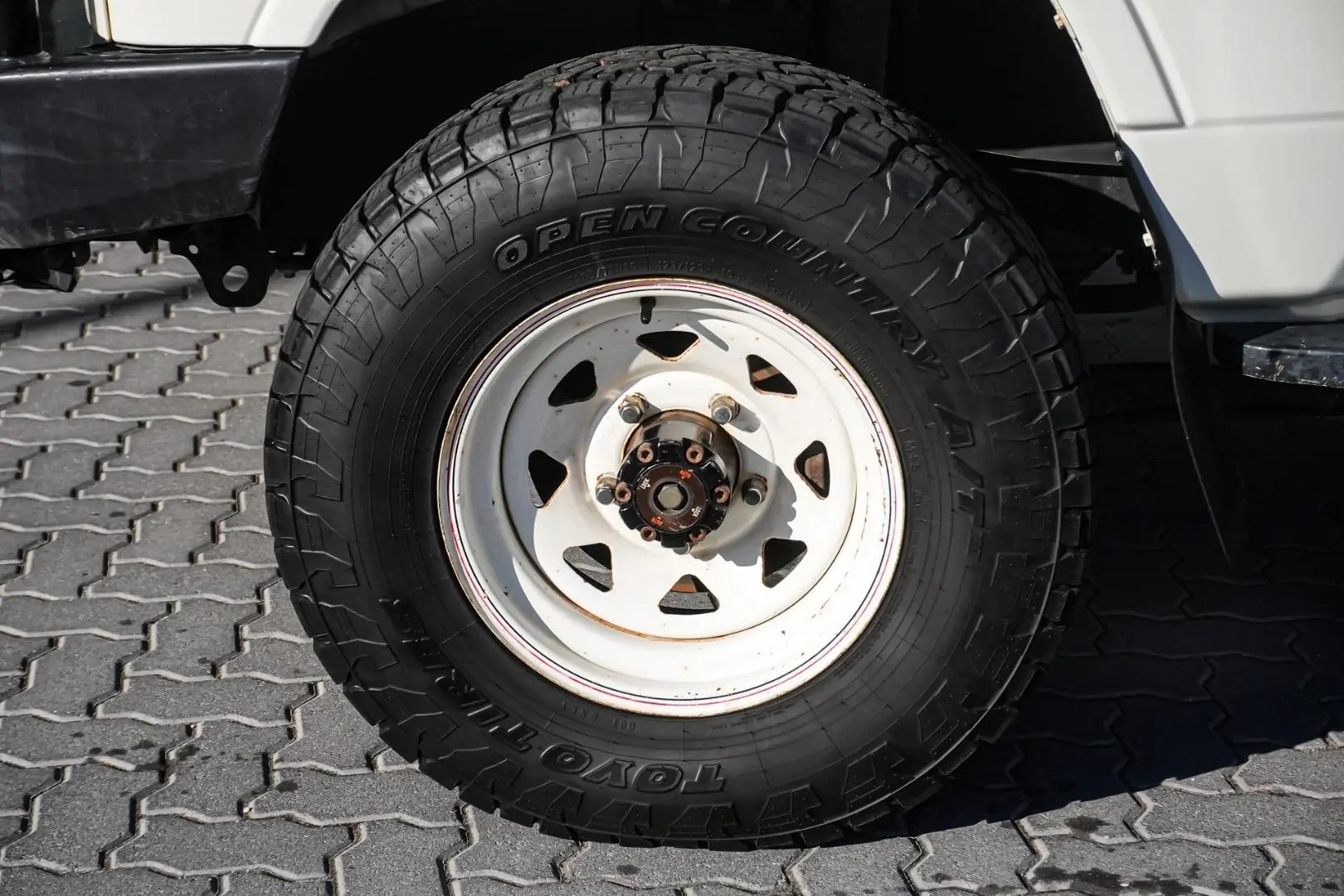 2019 Toyota Landcruiser Gallery Image 12