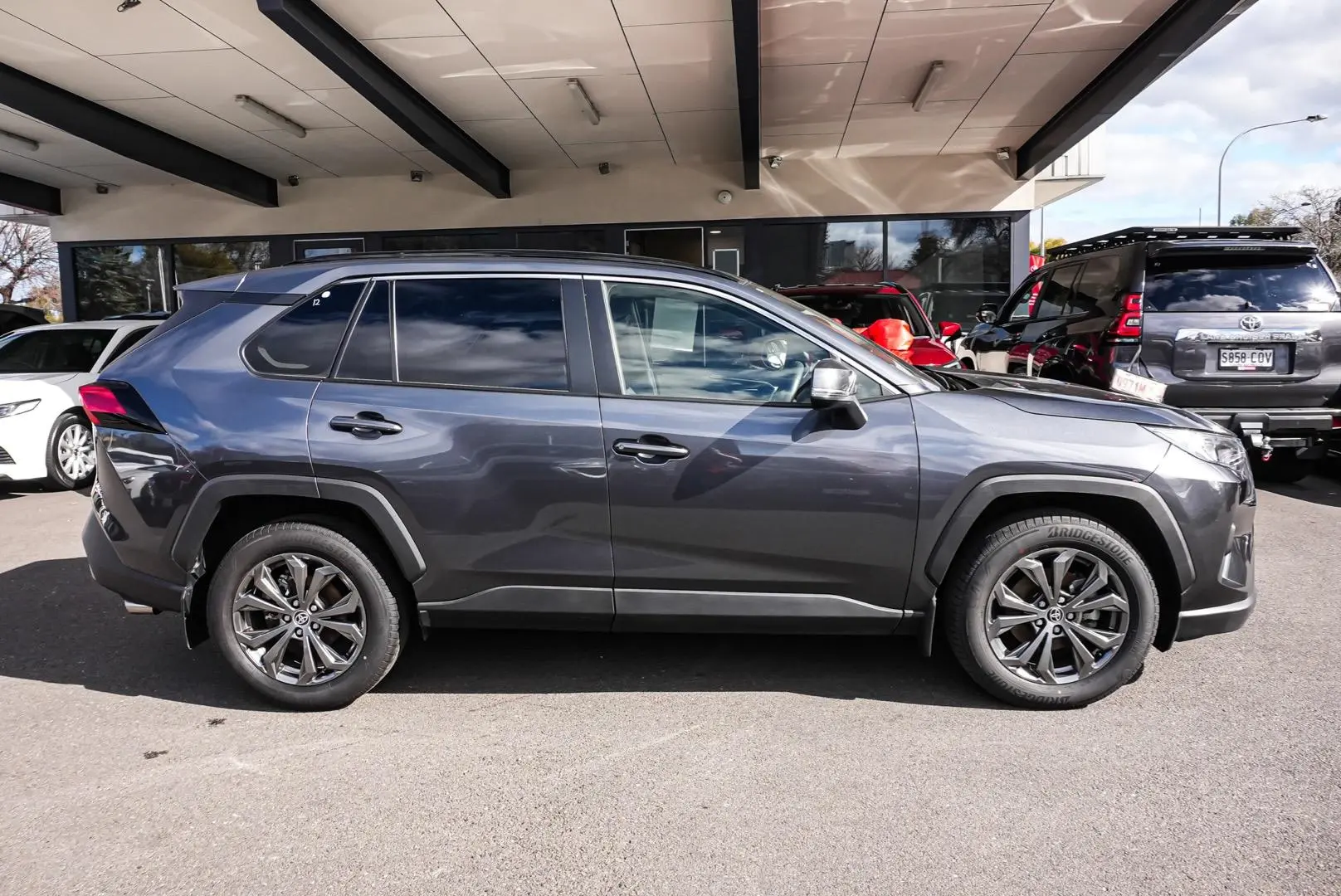 2023 Toyota RAV4 Gallery Image 4
