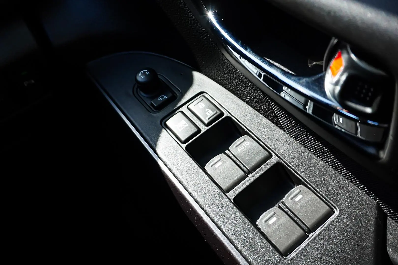 2024 Suzuki S-Cross Gallery Image 22