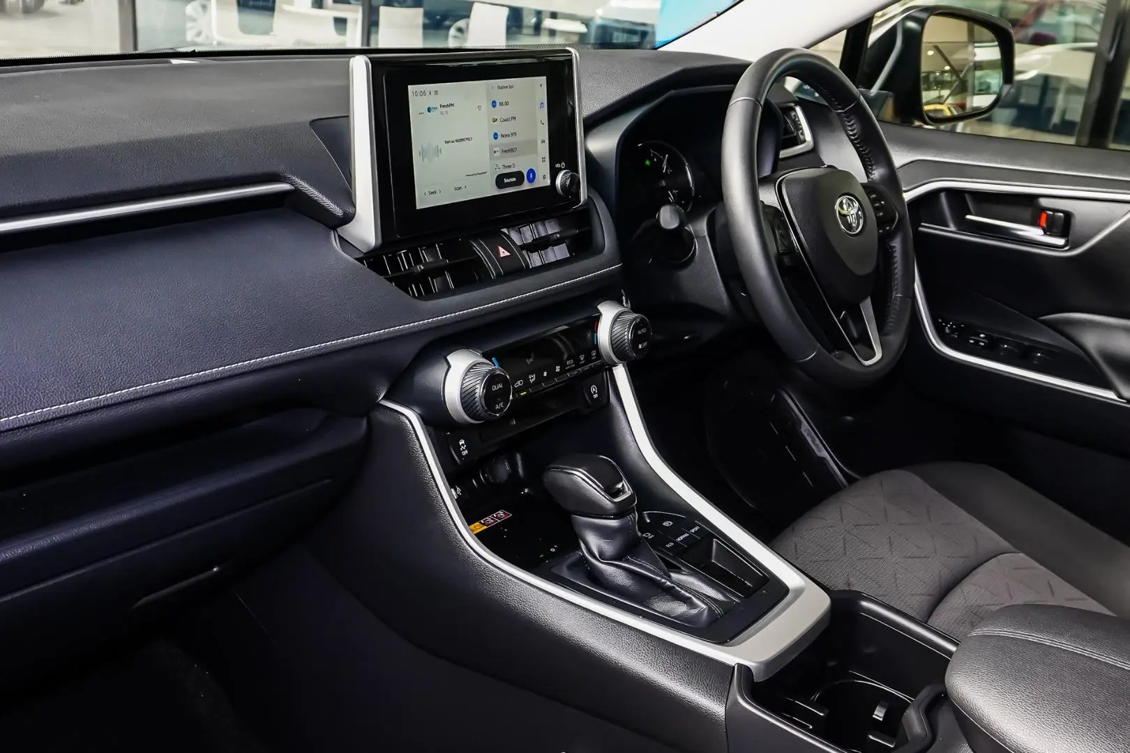 2024 Toyota RAV4 Gallery Image 10