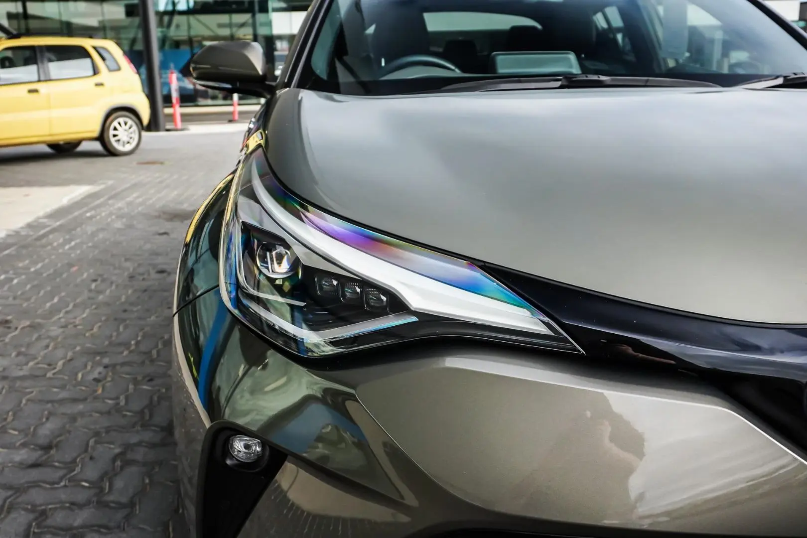 2021 Toyota C-HR Gallery Image 12