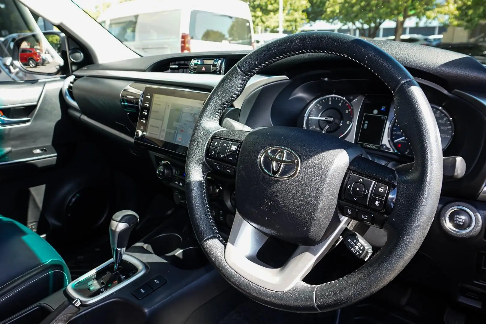 2022 Toyota Hilux Gallery Image 7