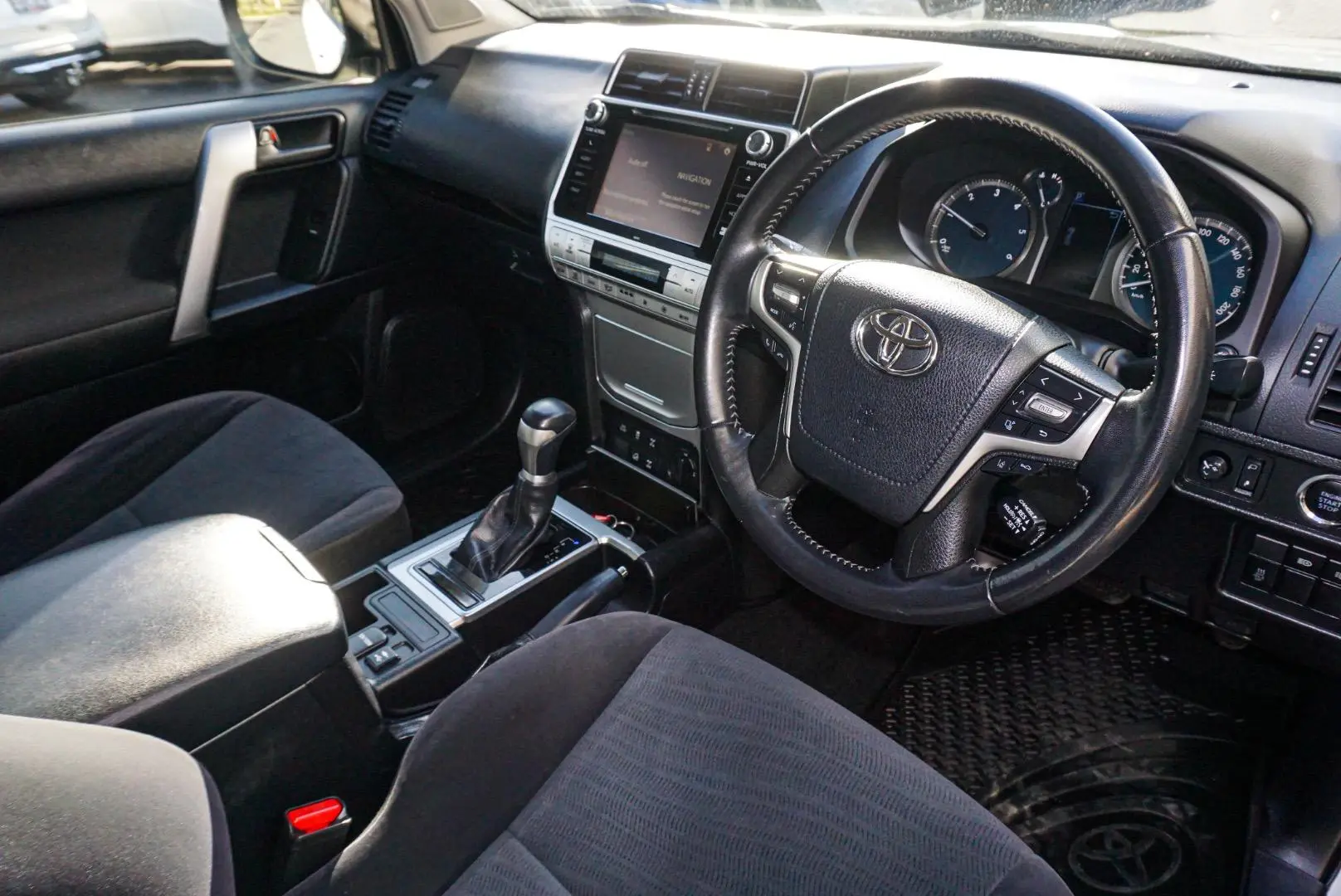 2019 Toyota Landcruiser Prado Gallery Image 7
