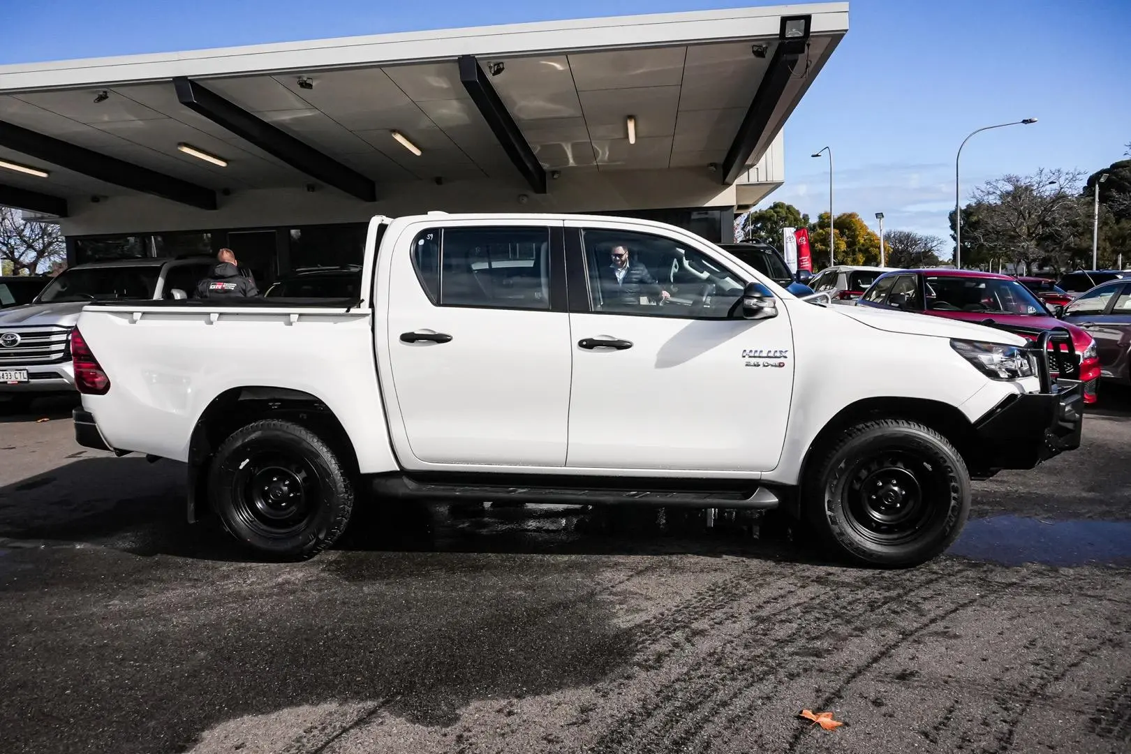 2021 Toyota Hilux Gallery Image 4