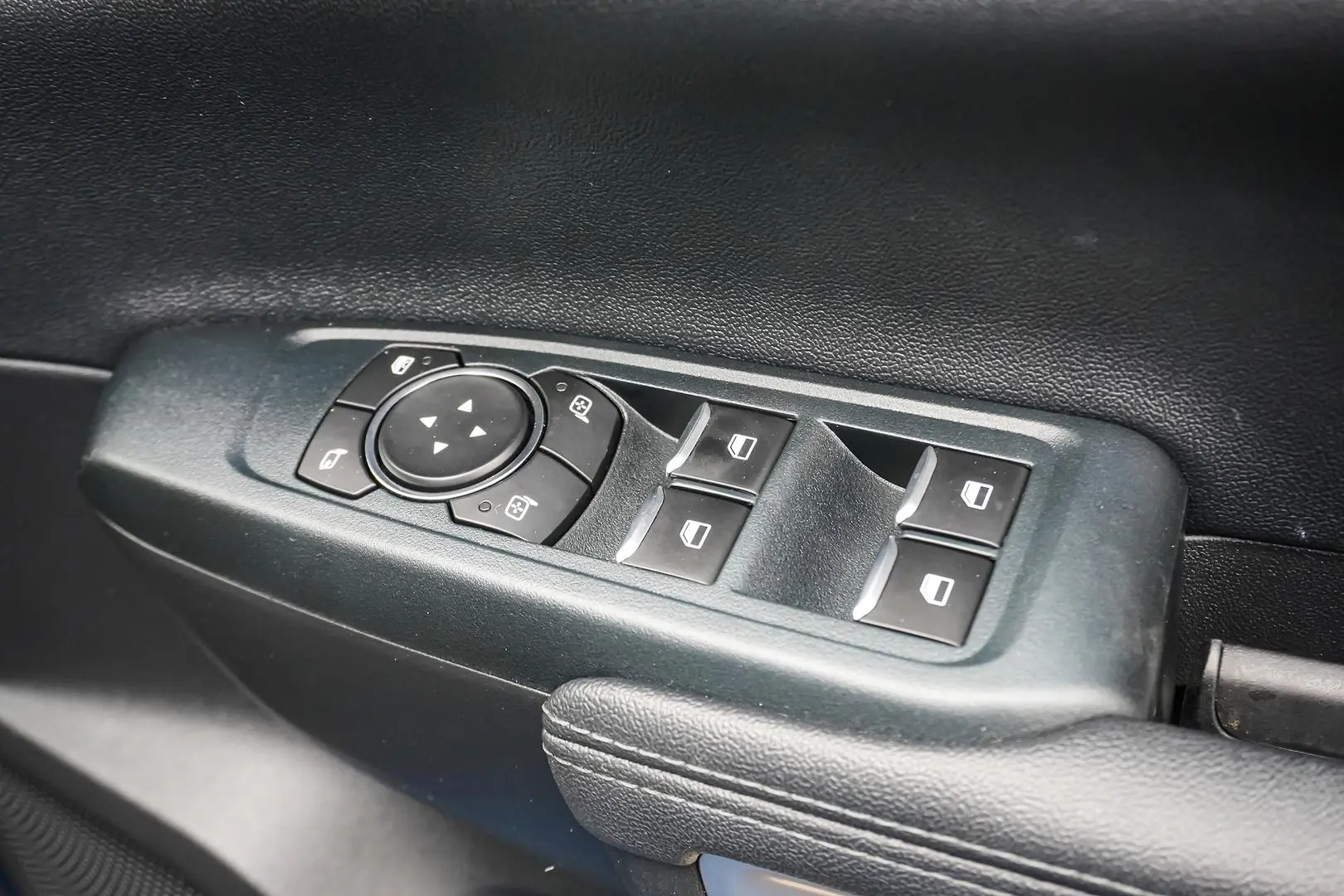 2023 Ford Everest Gallery Image 17