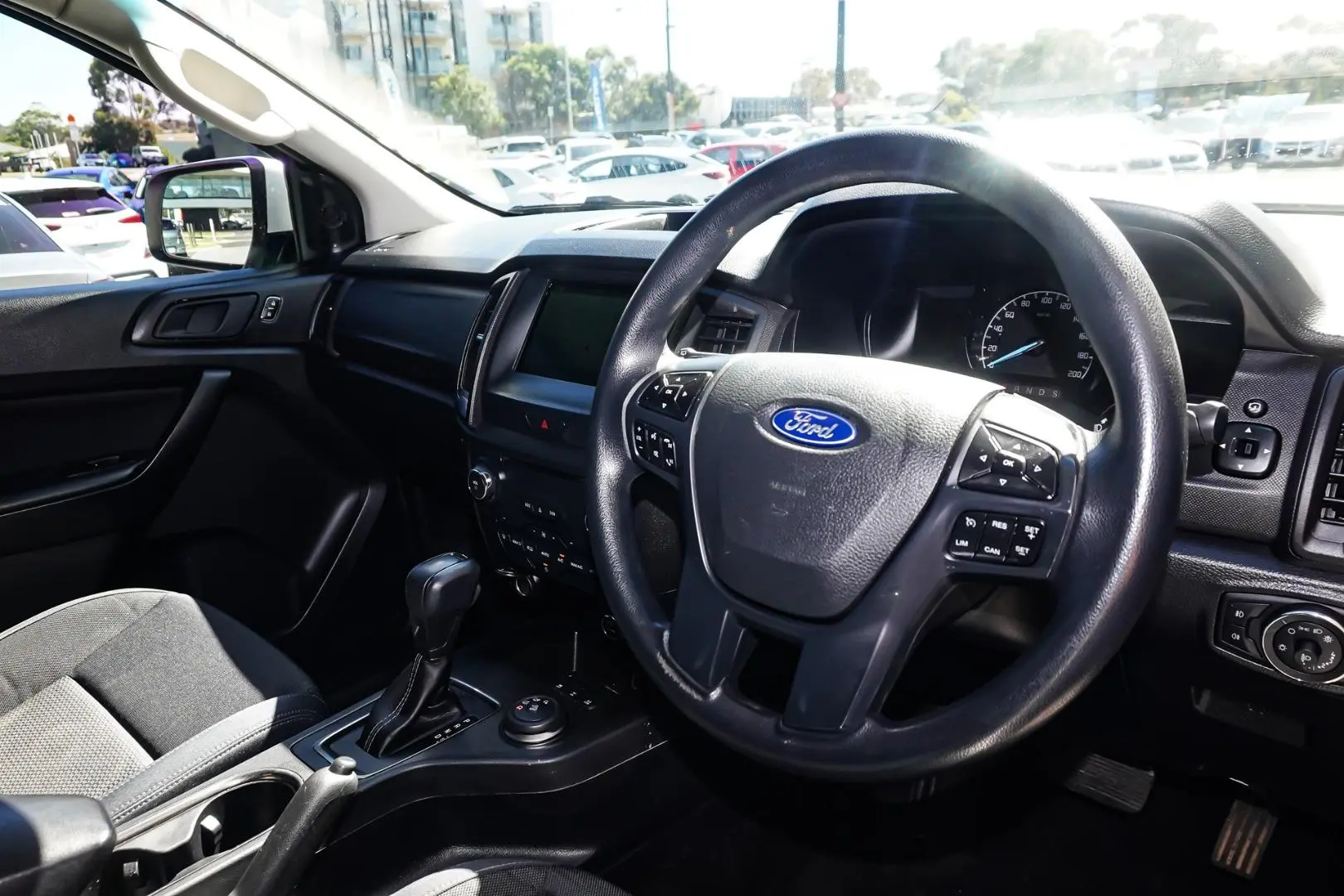 2018 Ford Everest Gallery Image 7