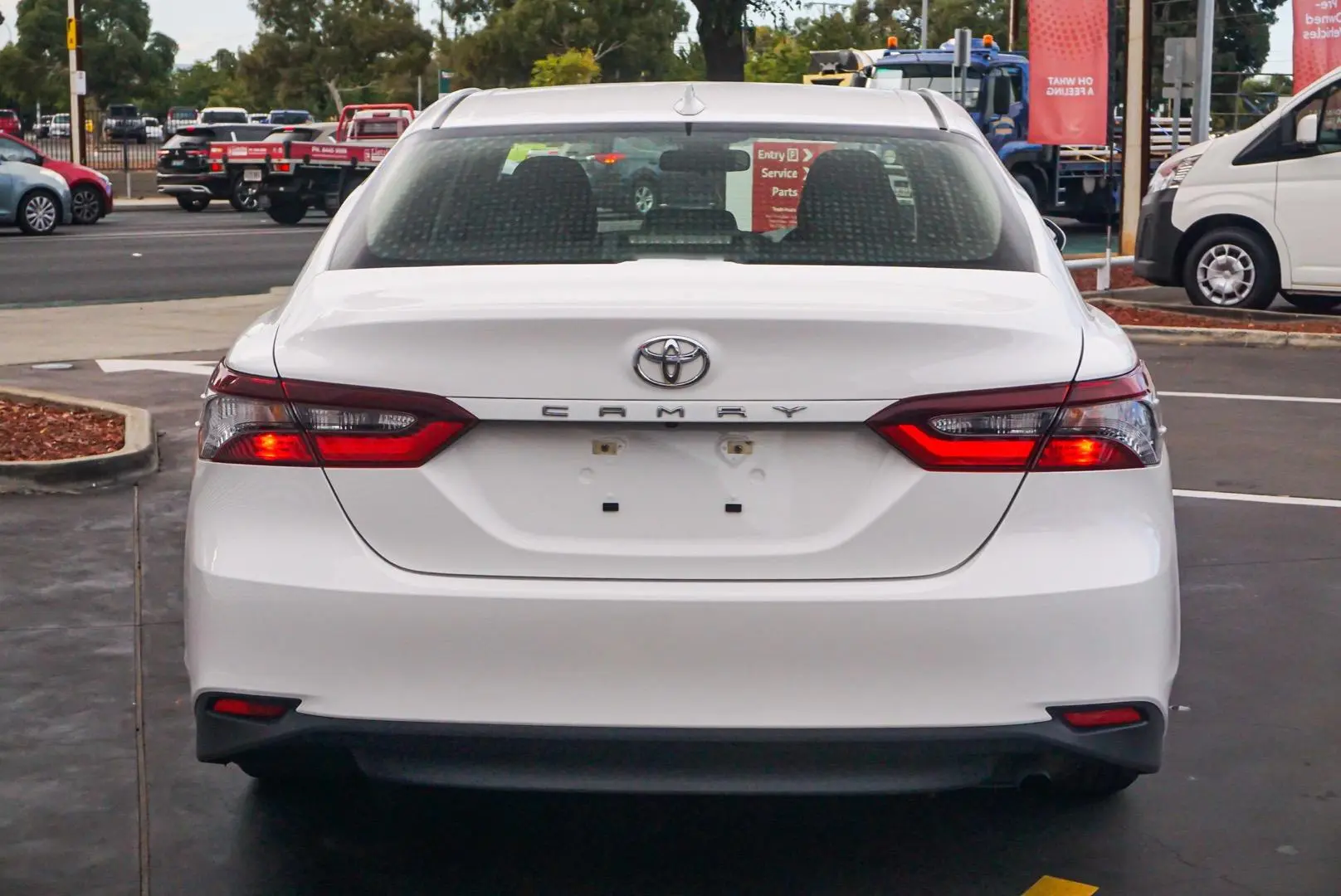 2022 Toyota Camry Gallery Image 5