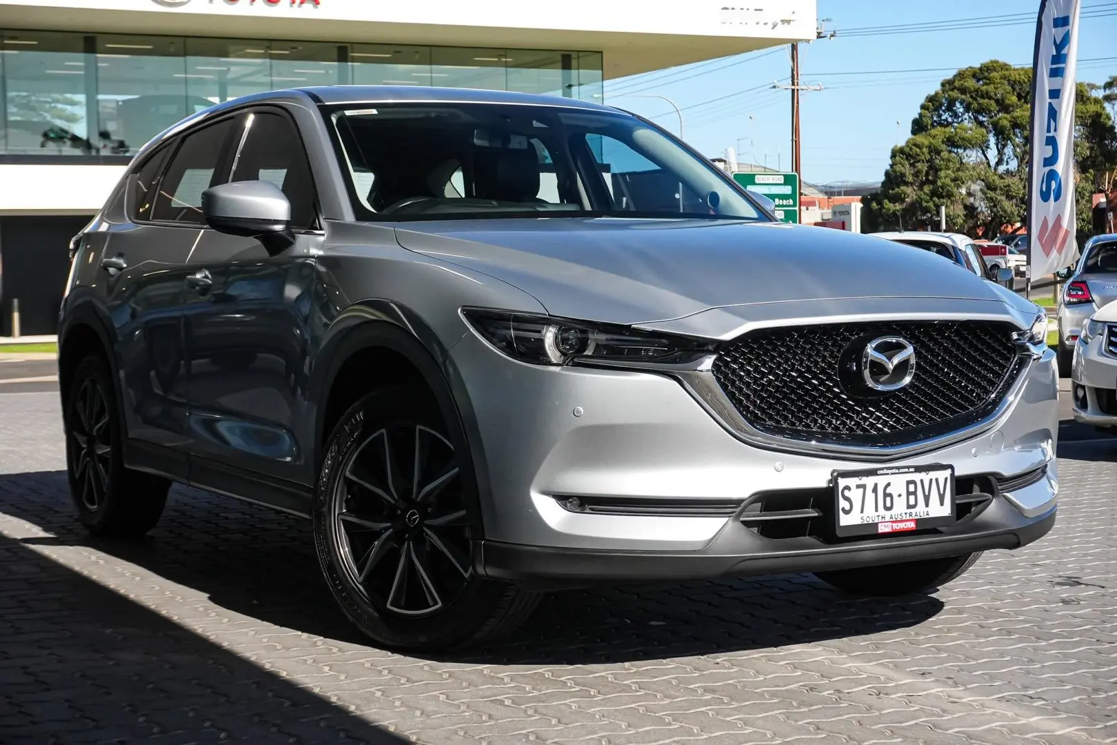 2018 Mazda CX-5 Gallery Image 2