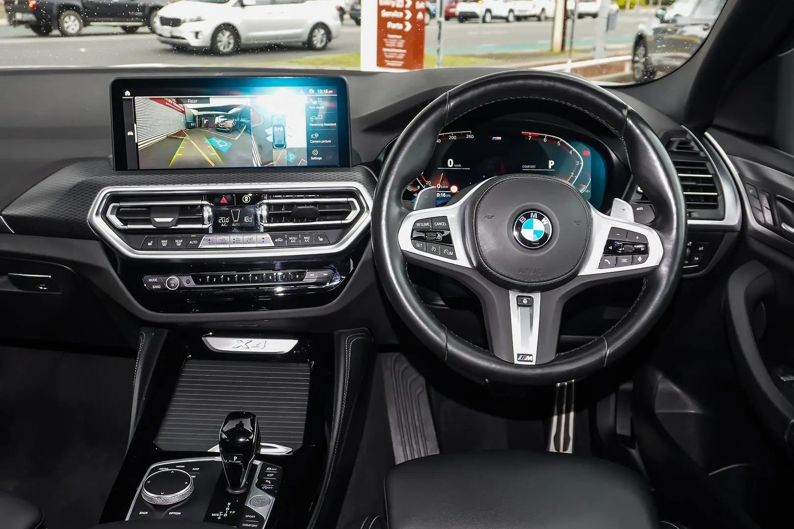 2022 BMW X4 Gallery Image 9