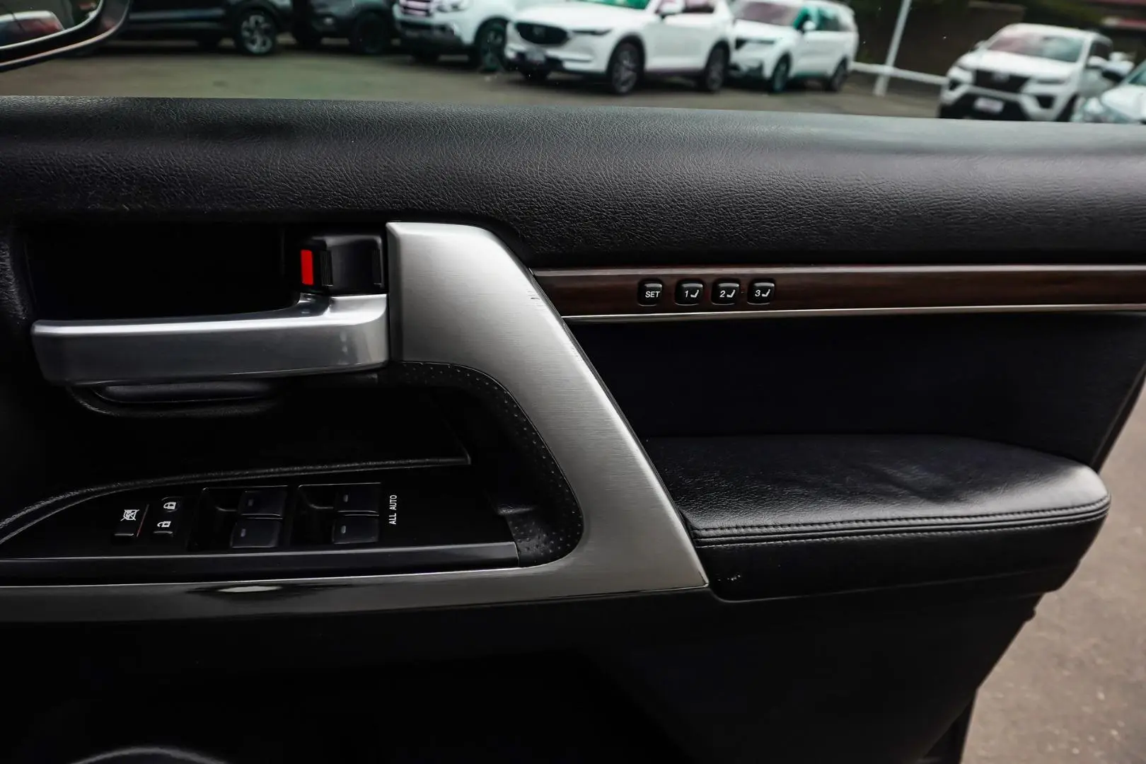 2018 Toyota Landcruiser Gallery Image 23