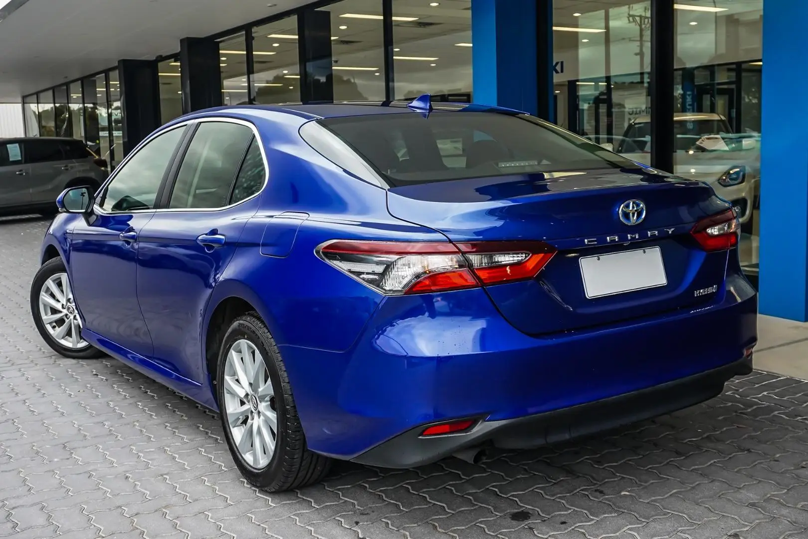 2023 Toyota Camry Gallery Image 2