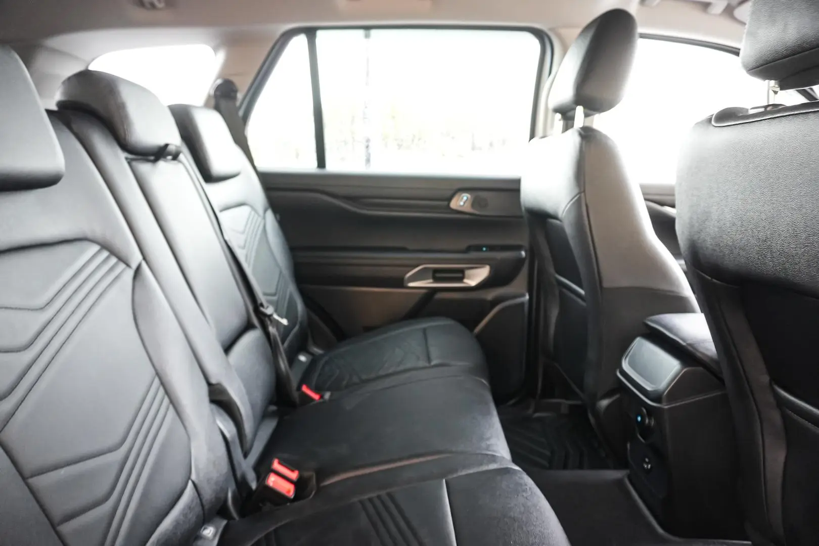 2024 Ford Everest Gallery Image 15