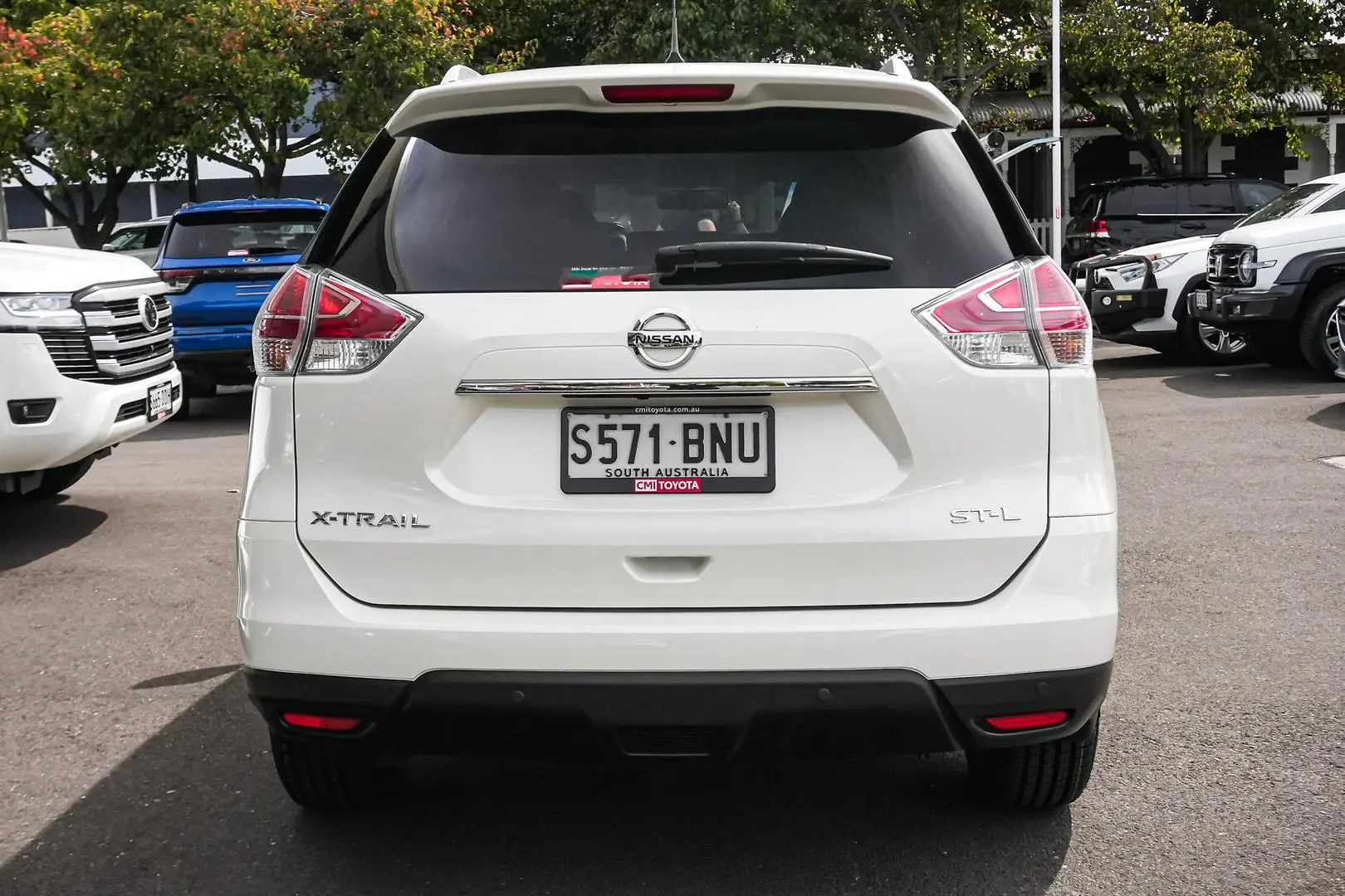 2017 Nissan X-TRAIL Gallery Image 6