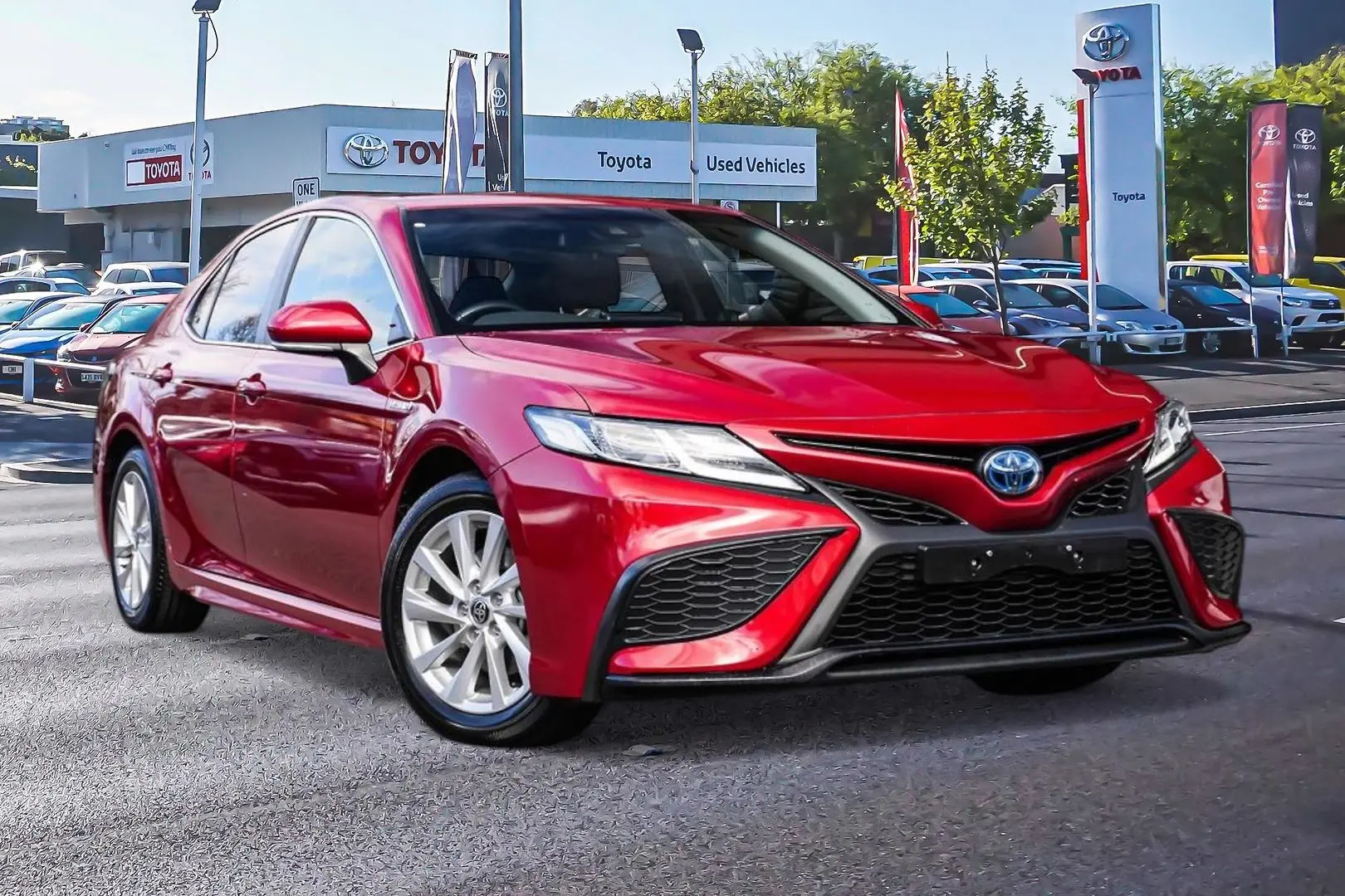 2021 Toyota Camry Gallery Image 1