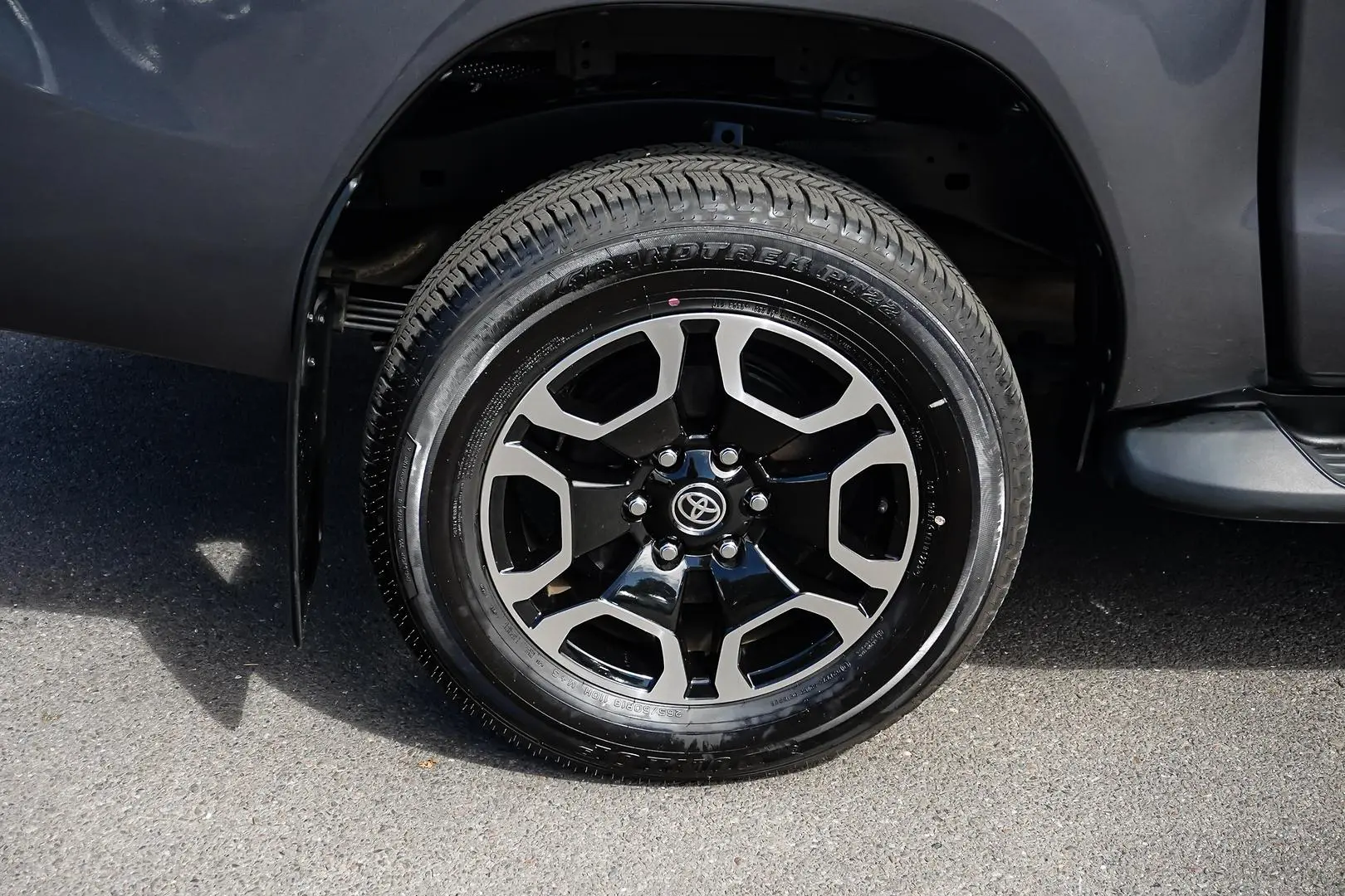 2023 Toyota Hilux Gallery Image 17