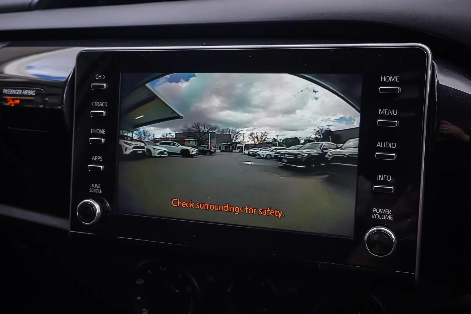 2023 Toyota Hilux Gallery Image 21