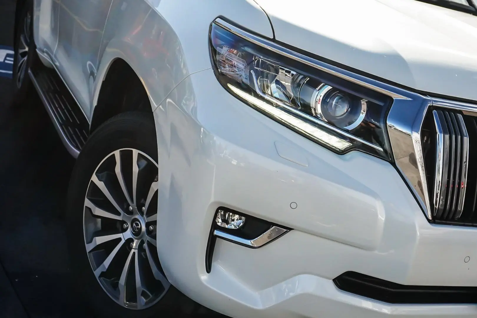 2021 Toyota Landcruiser Prado Gallery Image 12