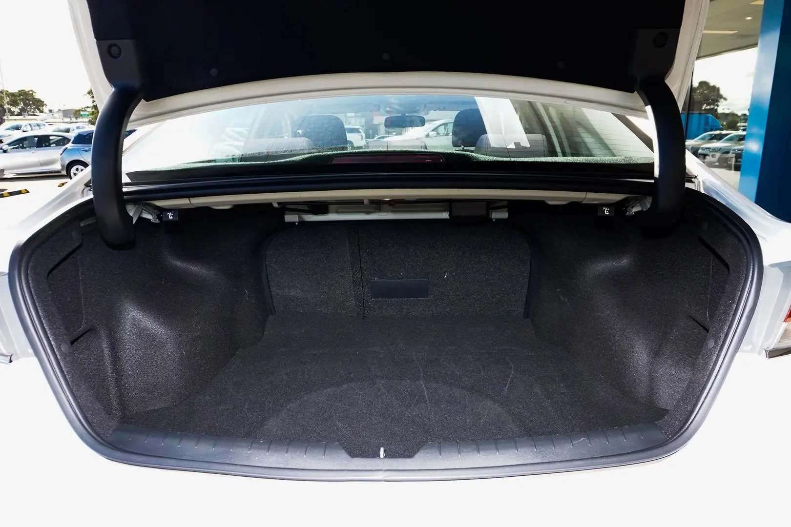 2018 Hyundai Sonata Gallery Image 9