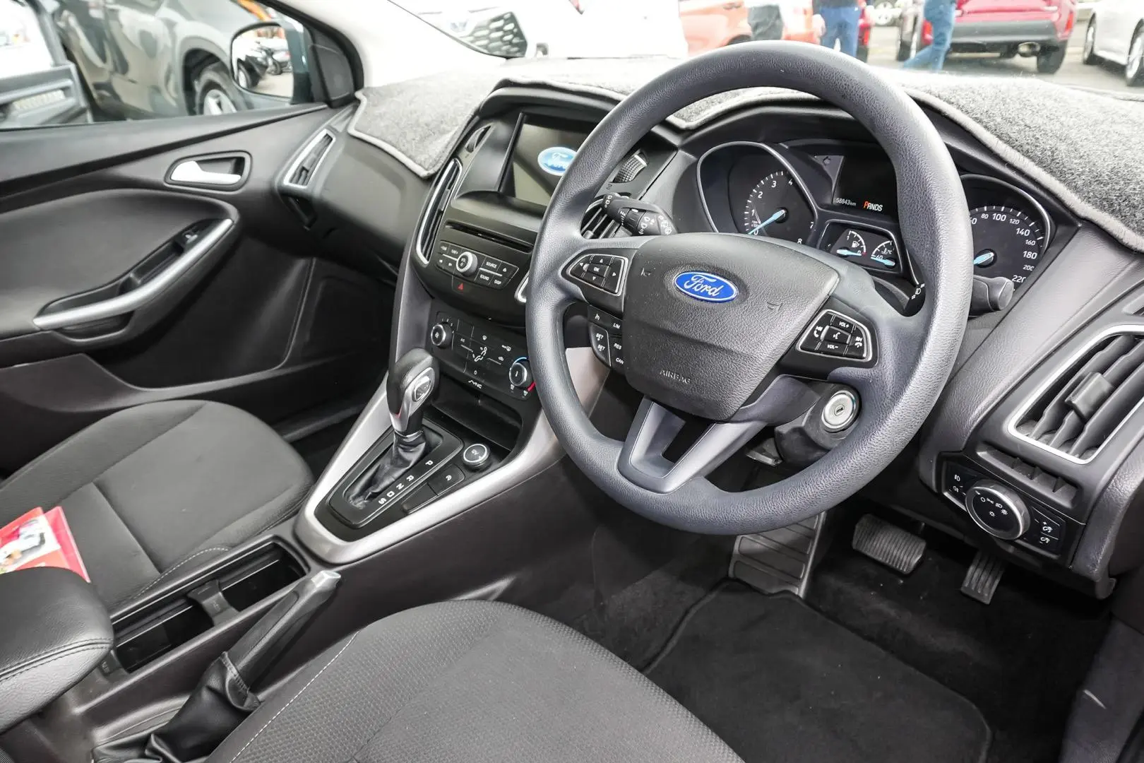 2016 Ford Focus Gallery Image 6