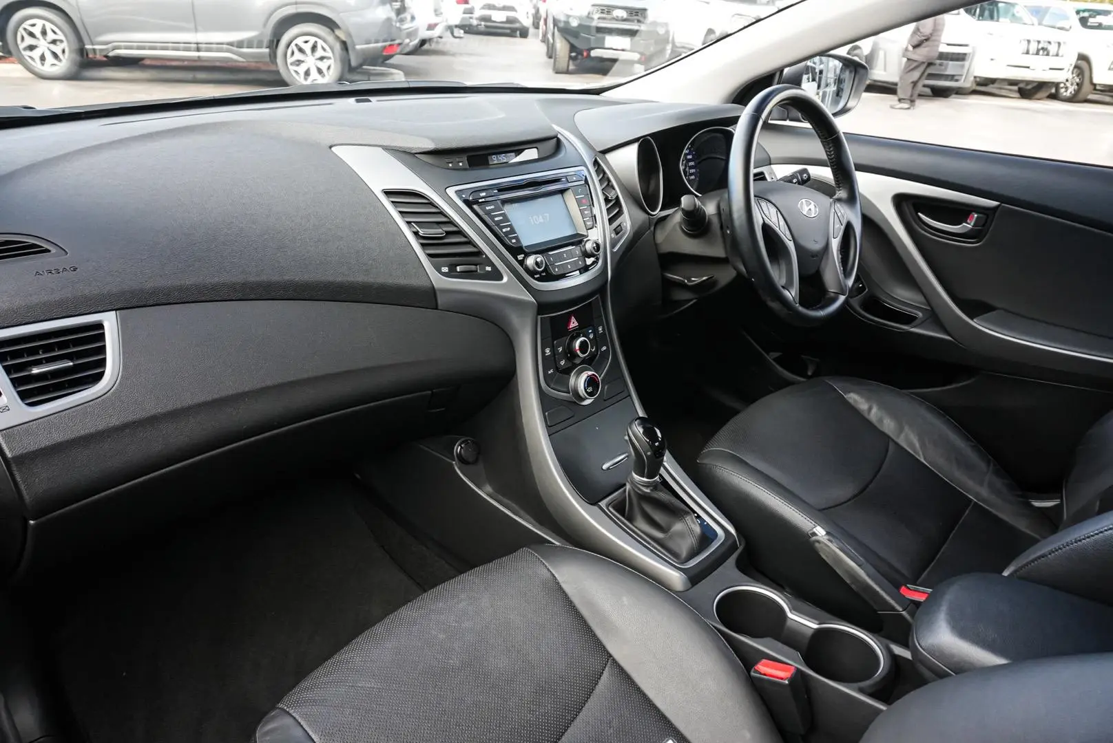 2014 Hyundai Elantra Gallery Image 10