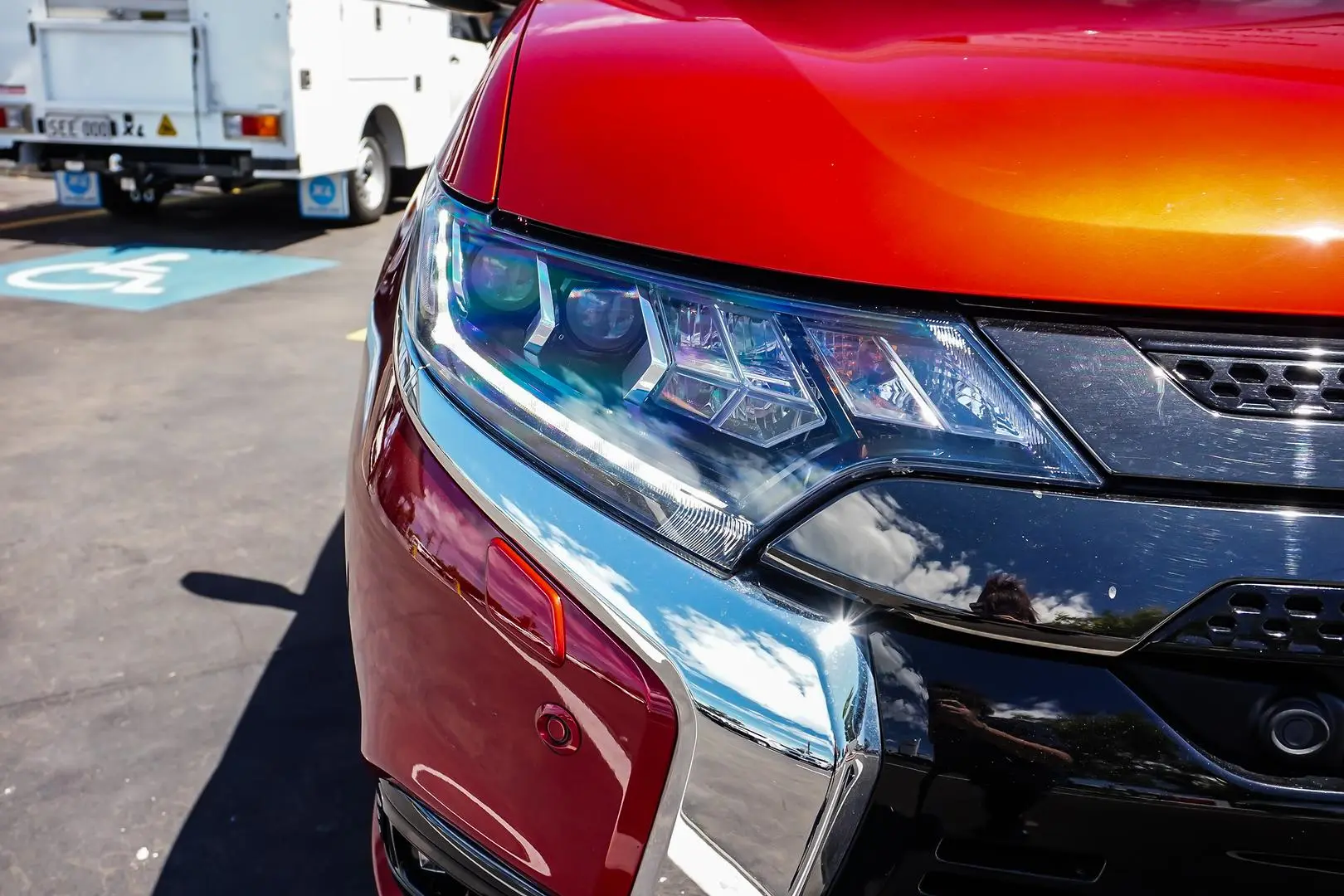 2021 Mitsubishi Outlander Gallery Image 13