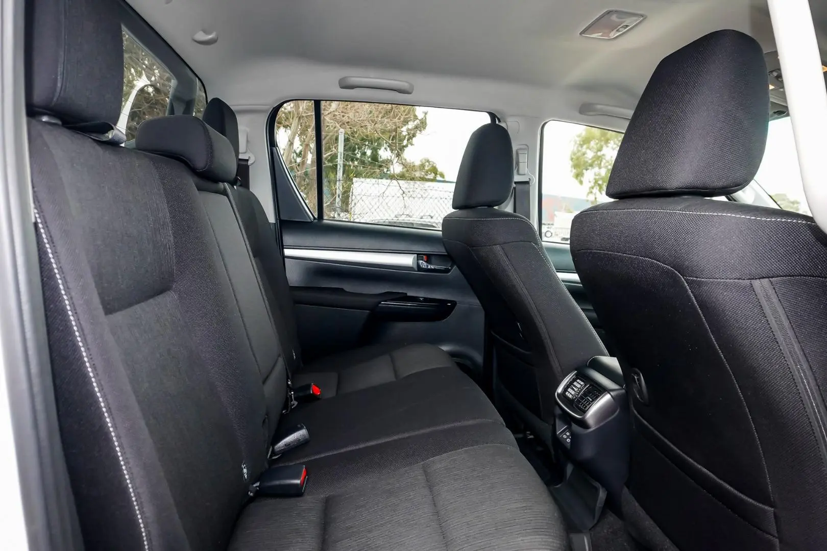2024 Toyota Hilux Gallery Image 8