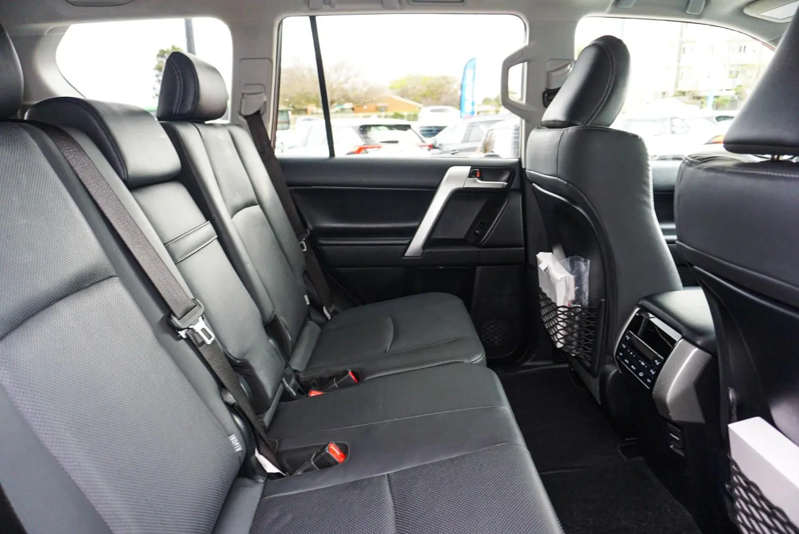 2021 Toyota Landcruiser Prado Gallery Image 9