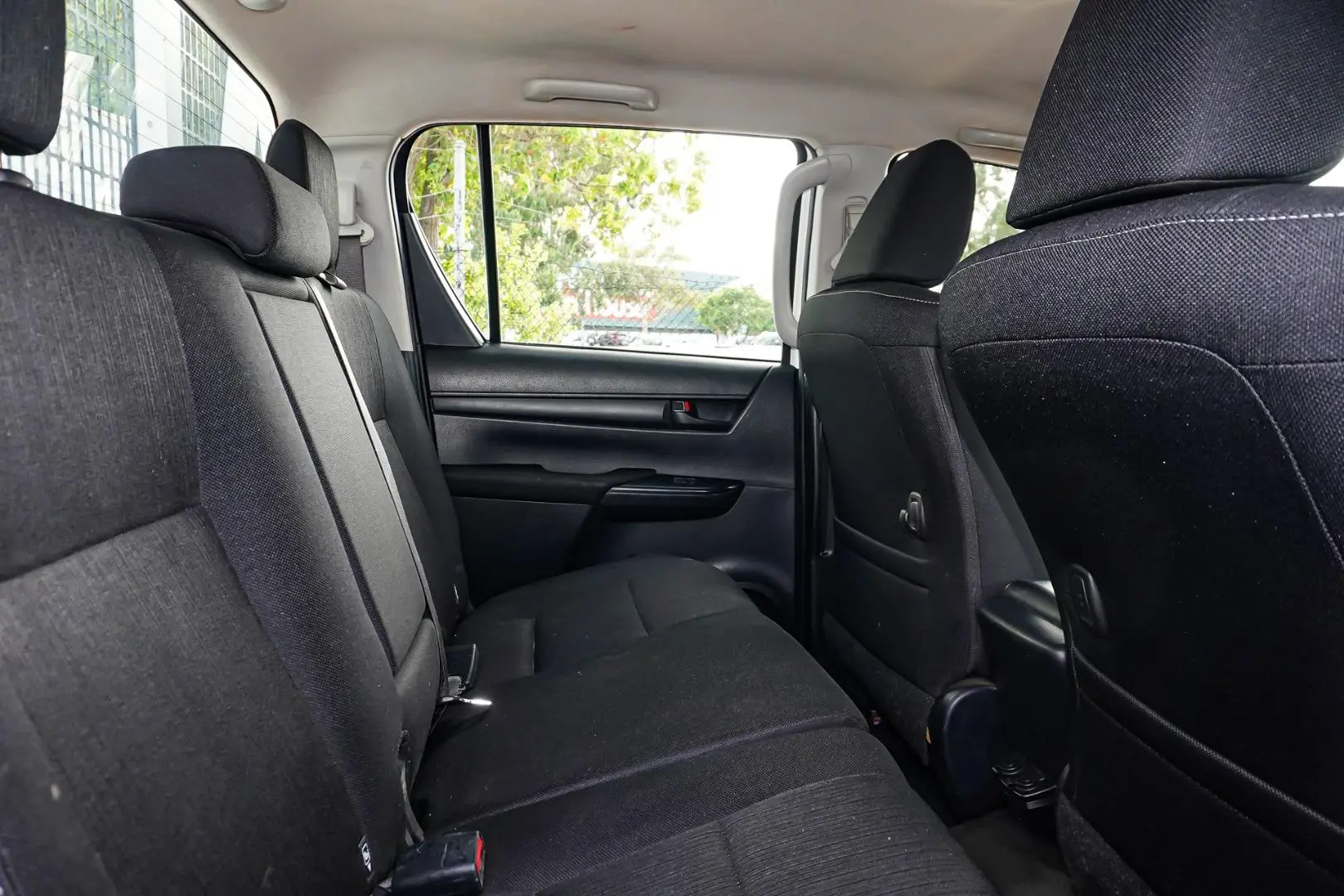 2022 Toyota Hilux Gallery Image 8