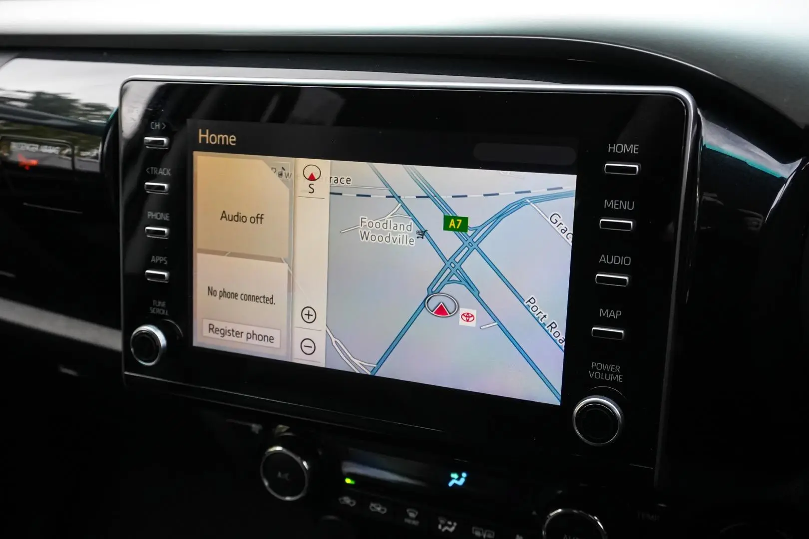 2020 Toyota Hilux Gallery Image 22