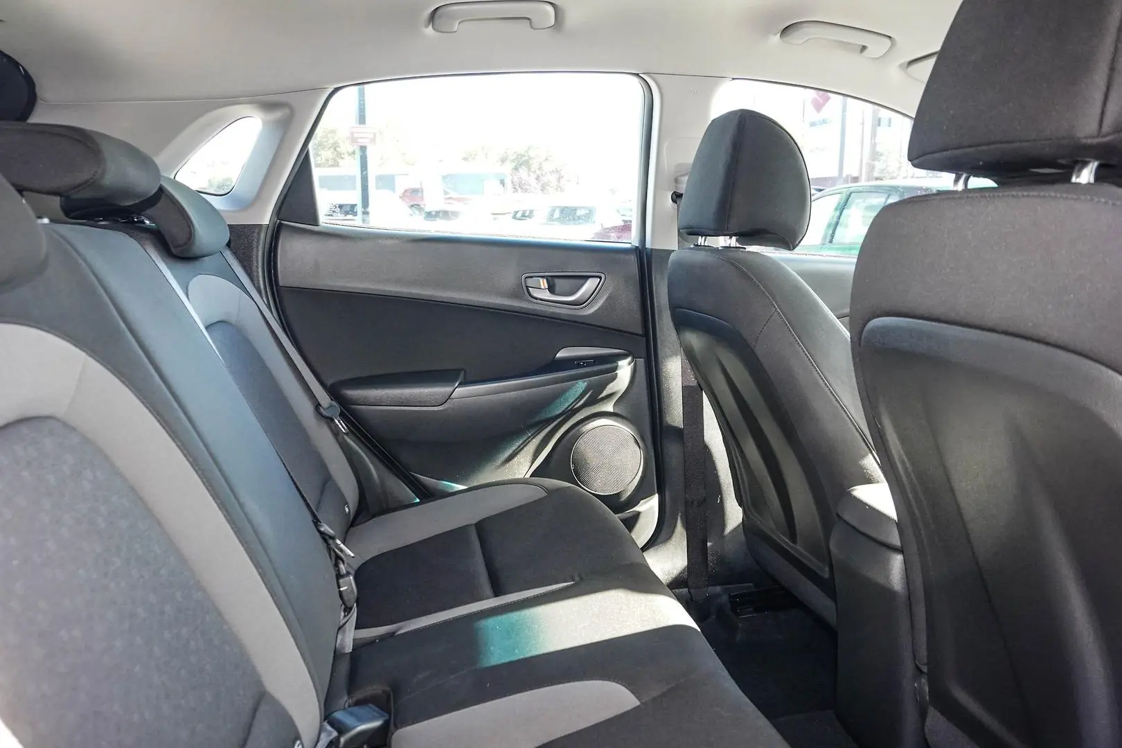 2019 Hyundai Kona Gallery Image 8