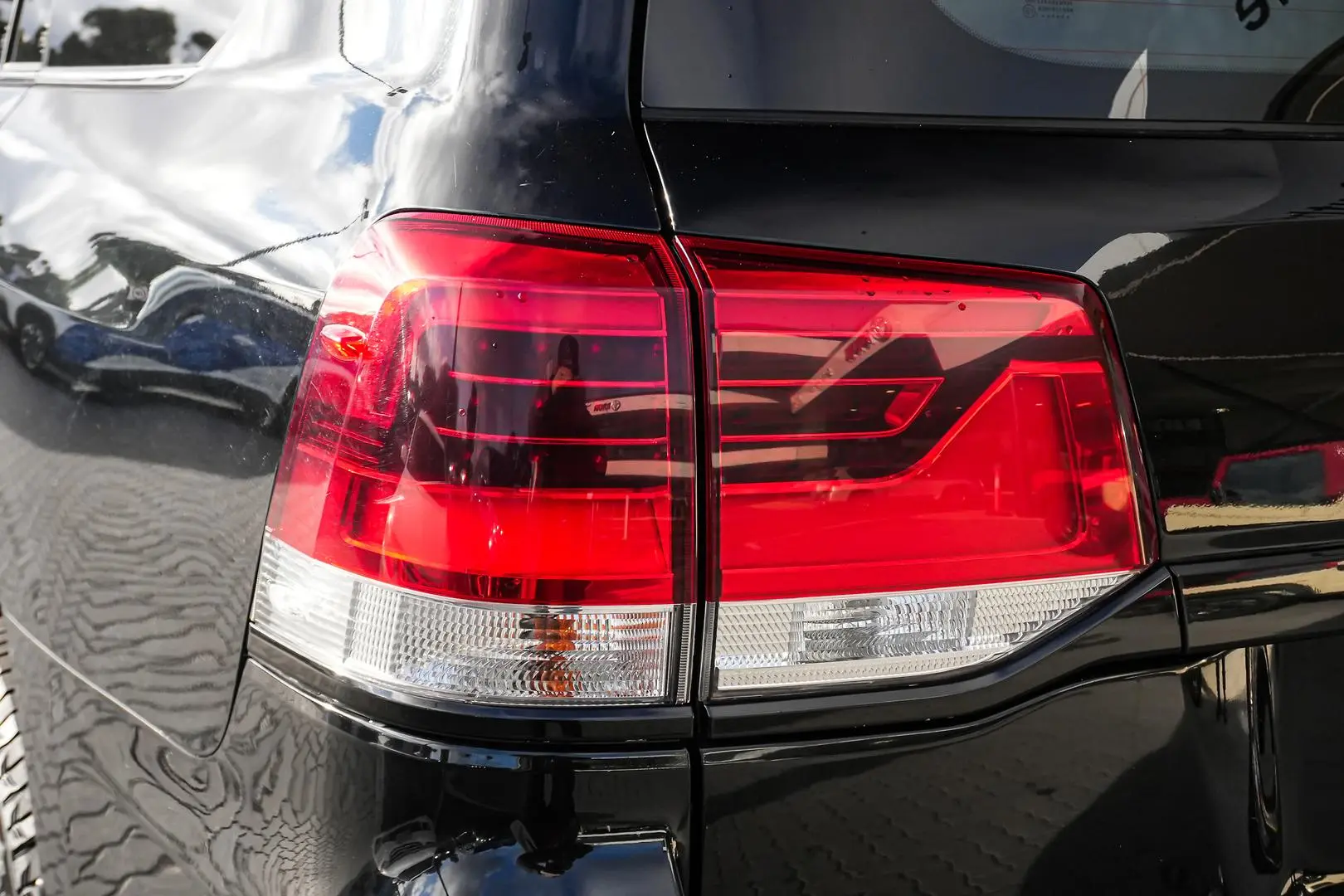 2017 Toyota Landcruiser Gallery Image 8