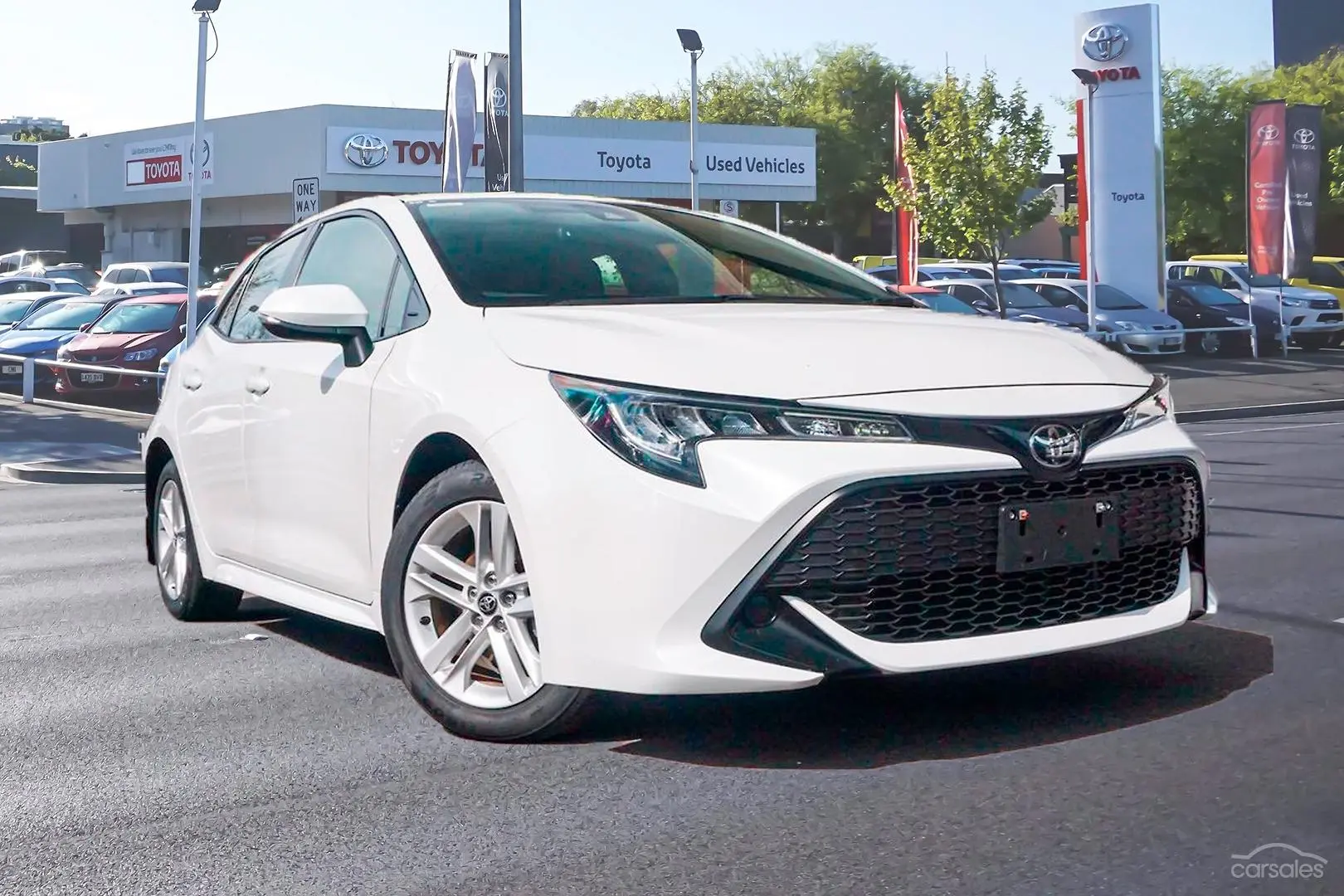 2020 Toyota Corolla Image 1