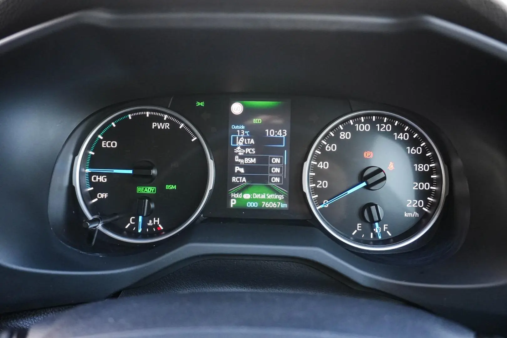 2022 Toyota RAV4 Gallery Image 18