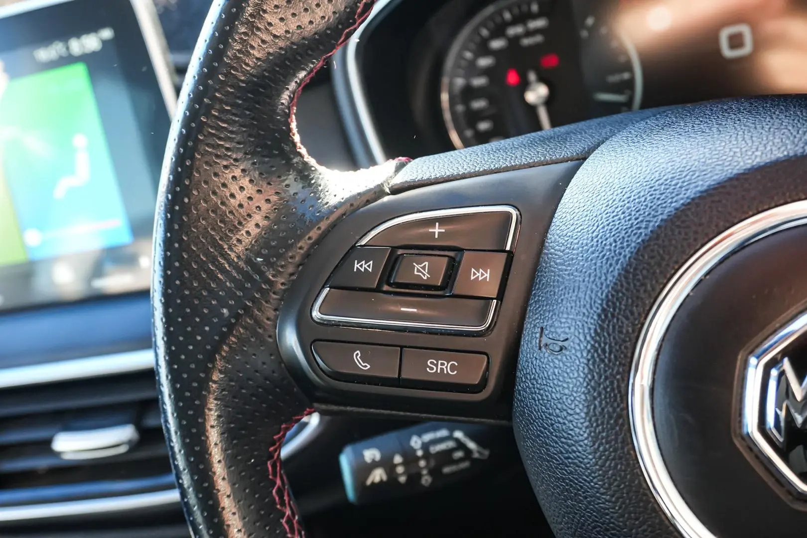 2022 MG HS Gallery Image 20