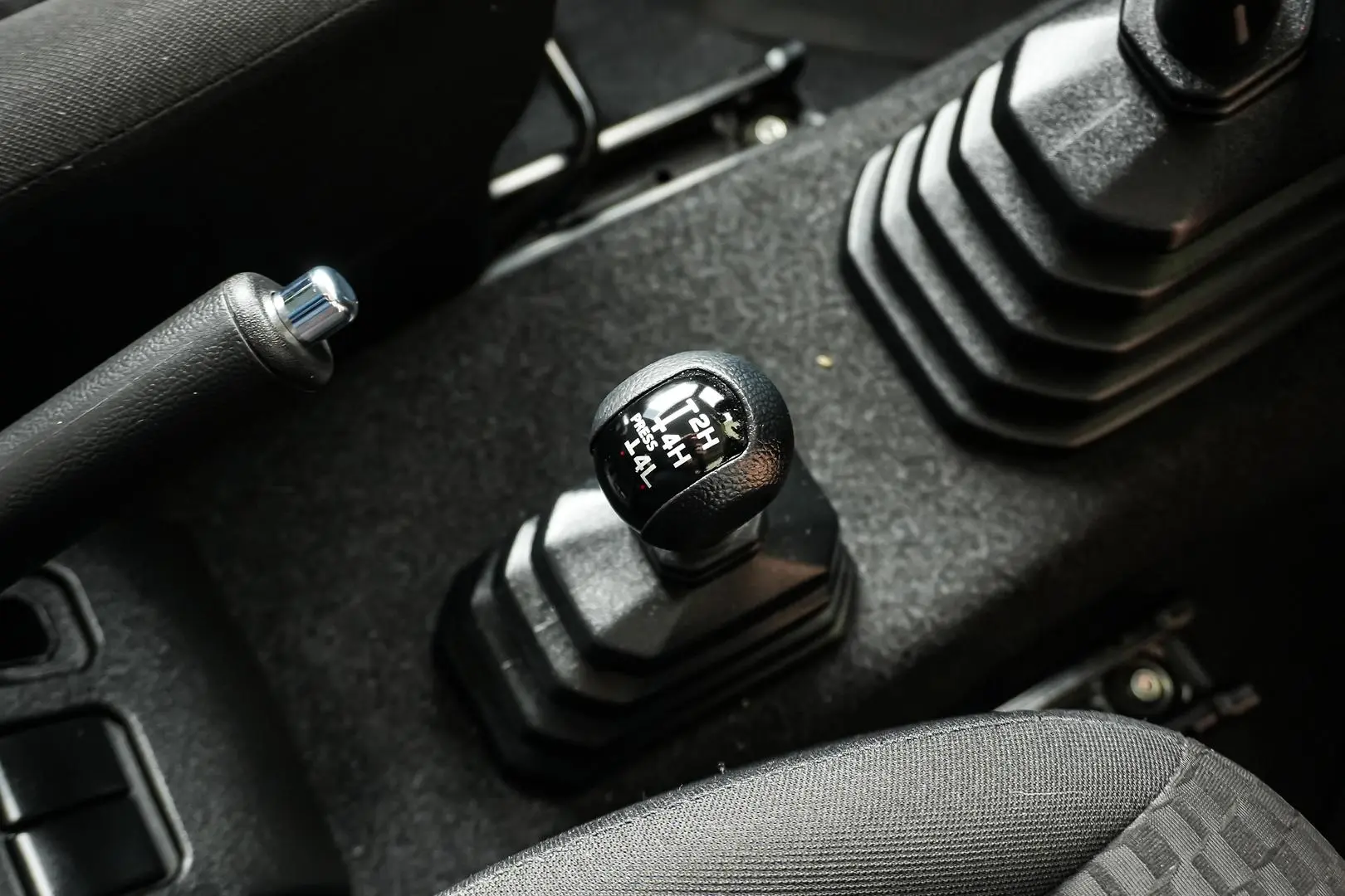 2024 Suzuki Jimny Gallery Image 18