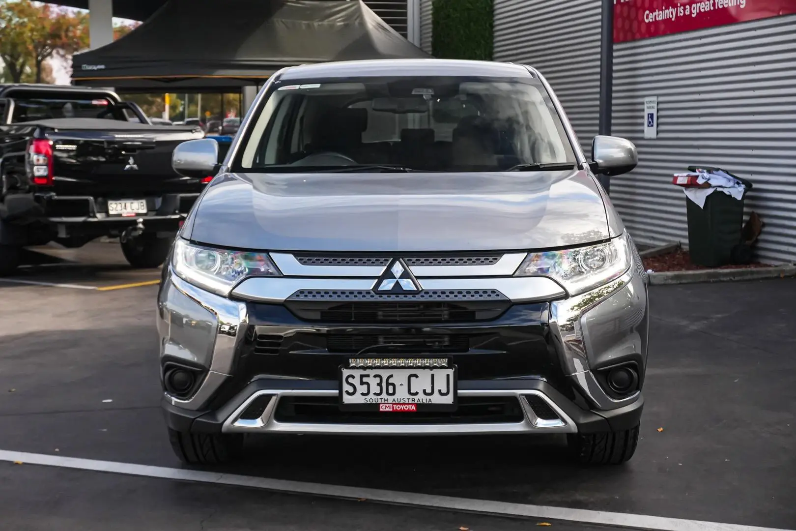 2021 Mitsubishi Outlander Gallery Image 5