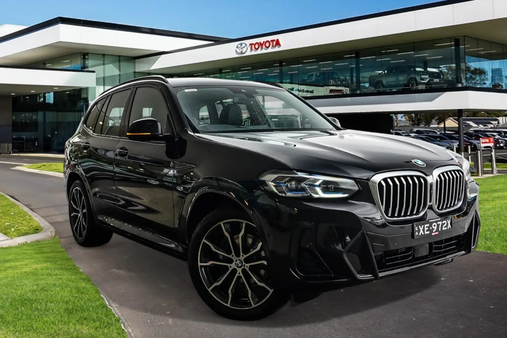 2022 BMW X3 Gallery Image 1