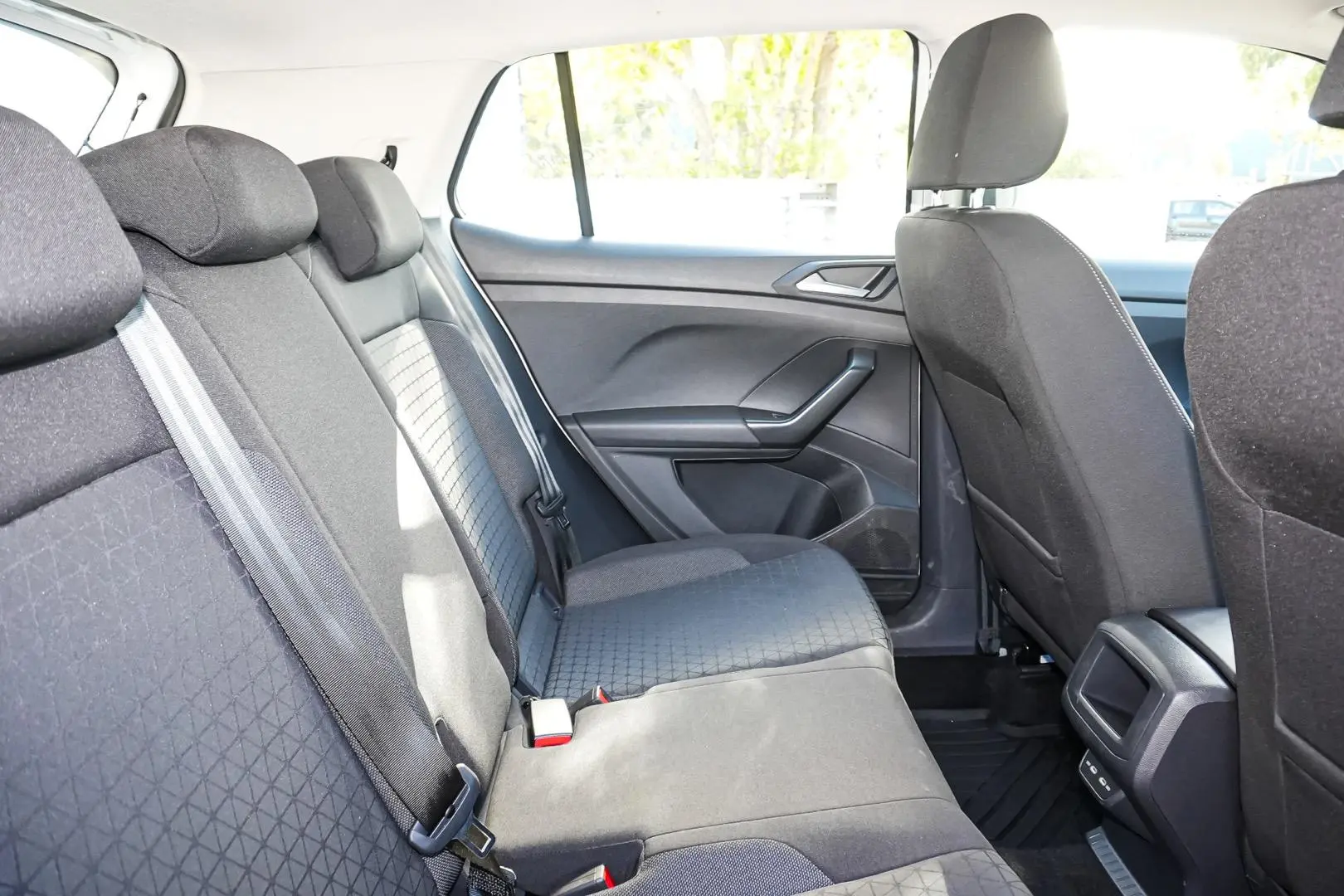 2022 Volkswagen T-Cross Gallery Image 9