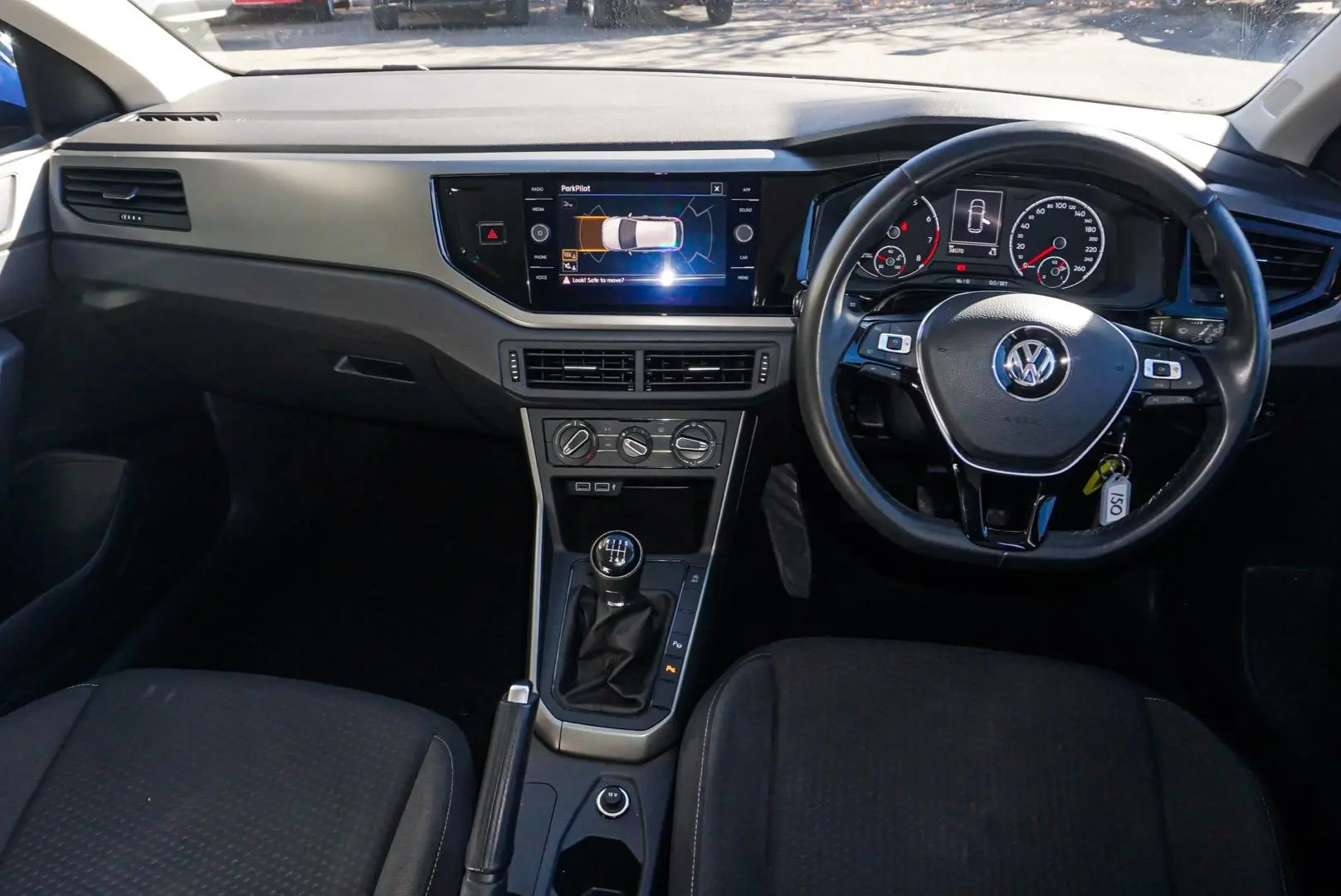 2019 Volkswagen Polo Gallery Image 8