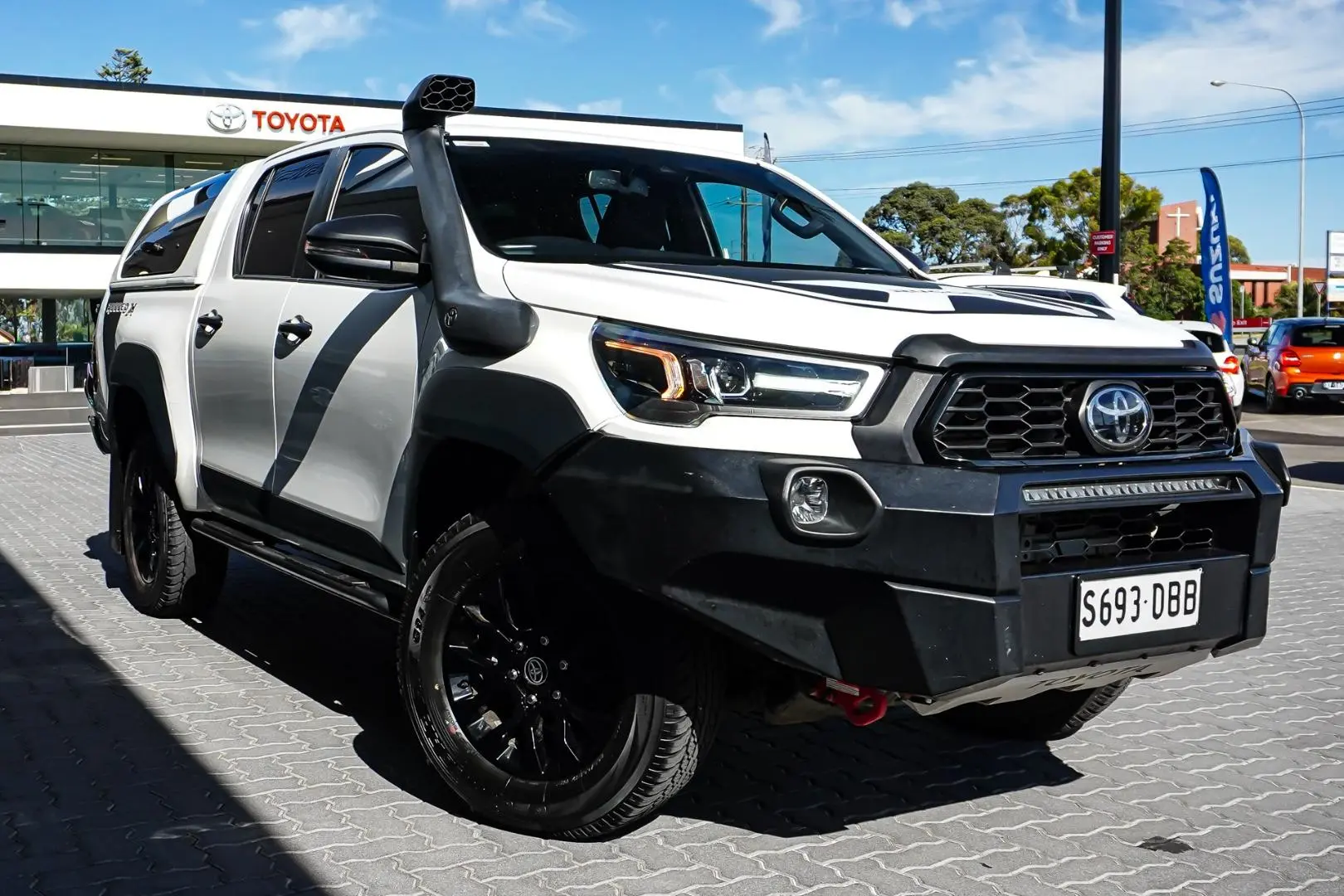 2021 Toyota Hilux Gallery Image 2