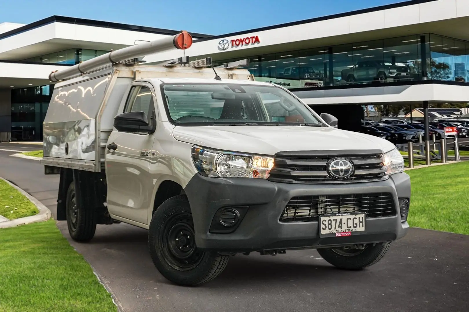 2020 Toyota Hilux Image