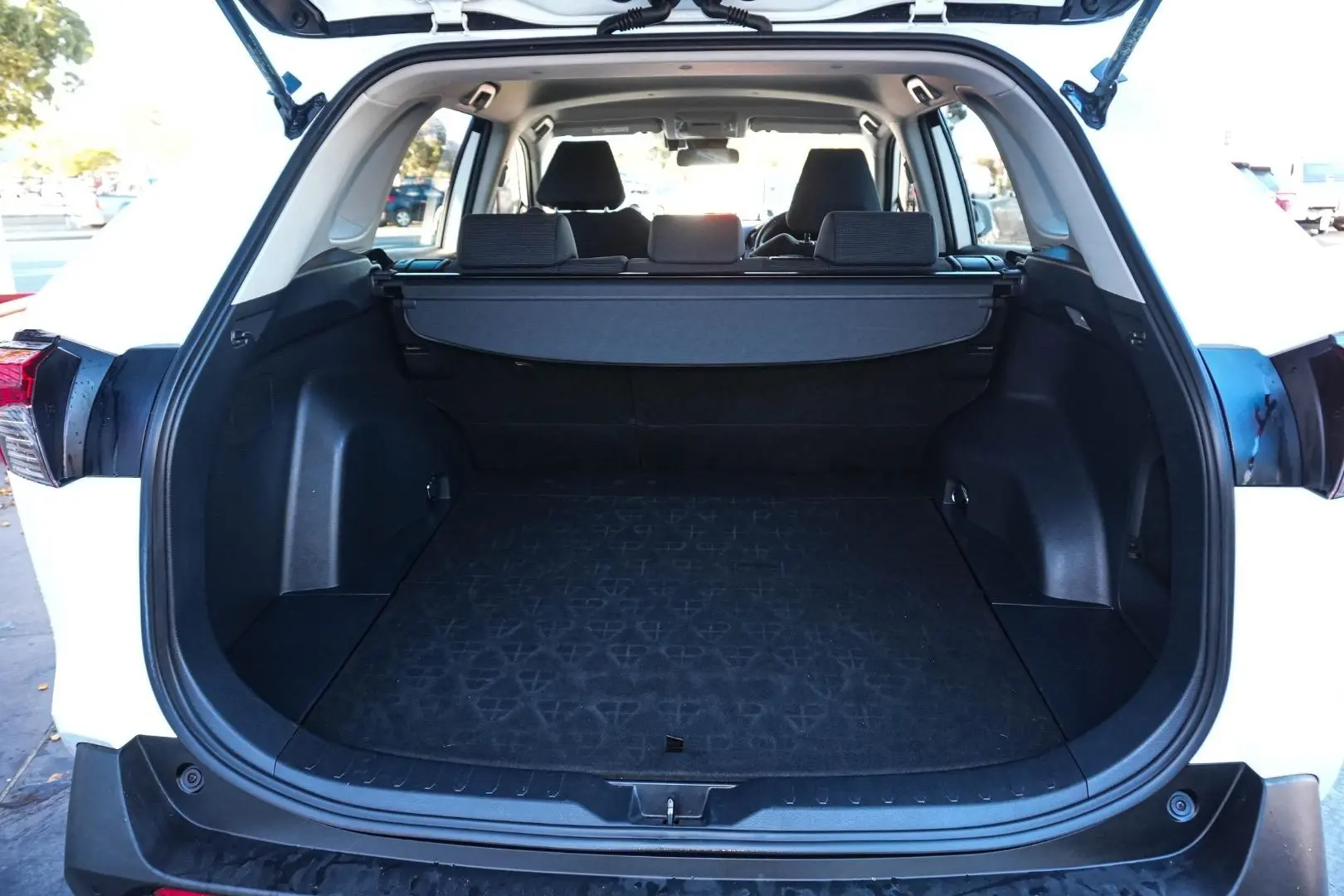 2021 Toyota RAV4 Gallery Image 11