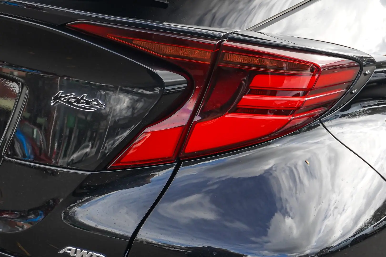 2019 Toyota C-HR Gallery Image 15