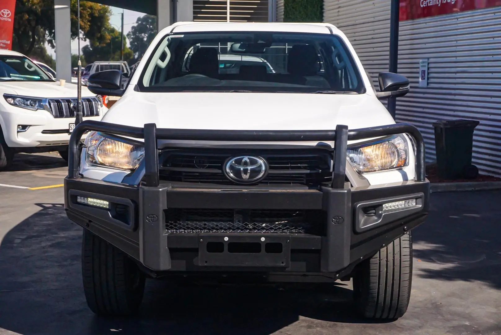 2021 Toyota Hilux Gallery Image 4